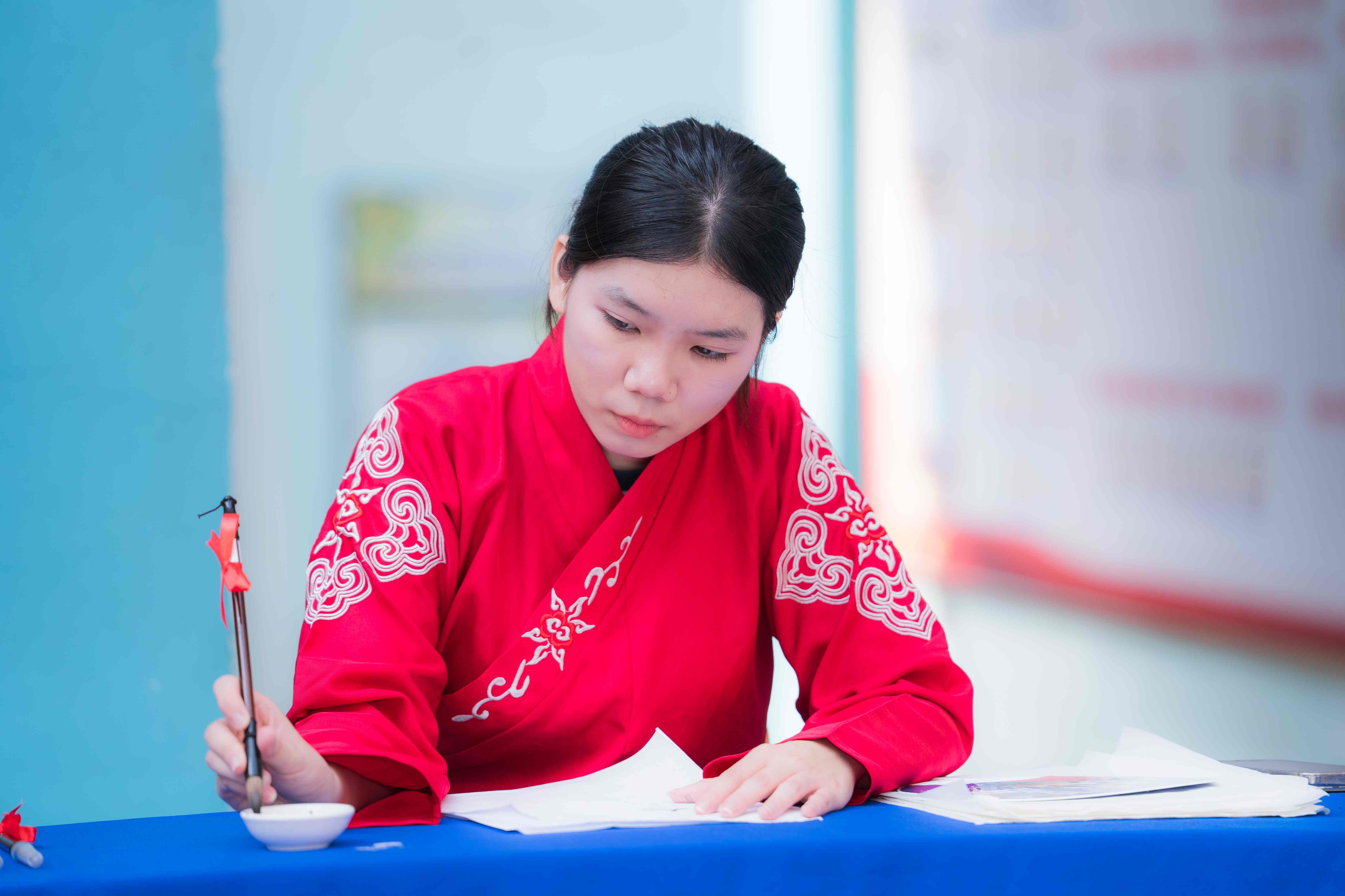 Ra mắt Câu lạc bộ Tiếng Trung tại THPT Nam Kỳ Khởi Nghĩa