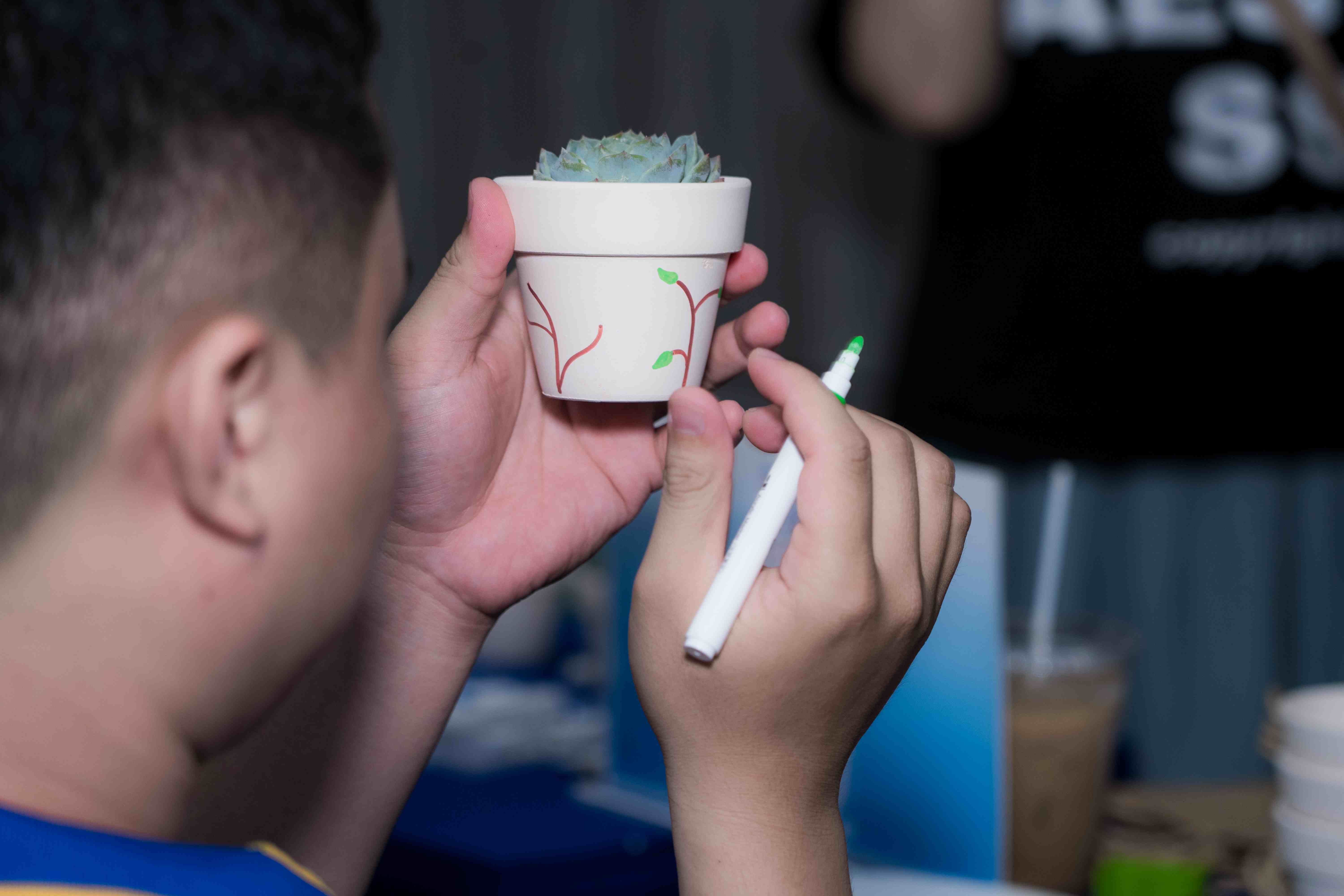 Mừng Ngày Nhà giáo Việt Nam 20/11: Lan tỏa yêu thương qua những món quà sáng tạo