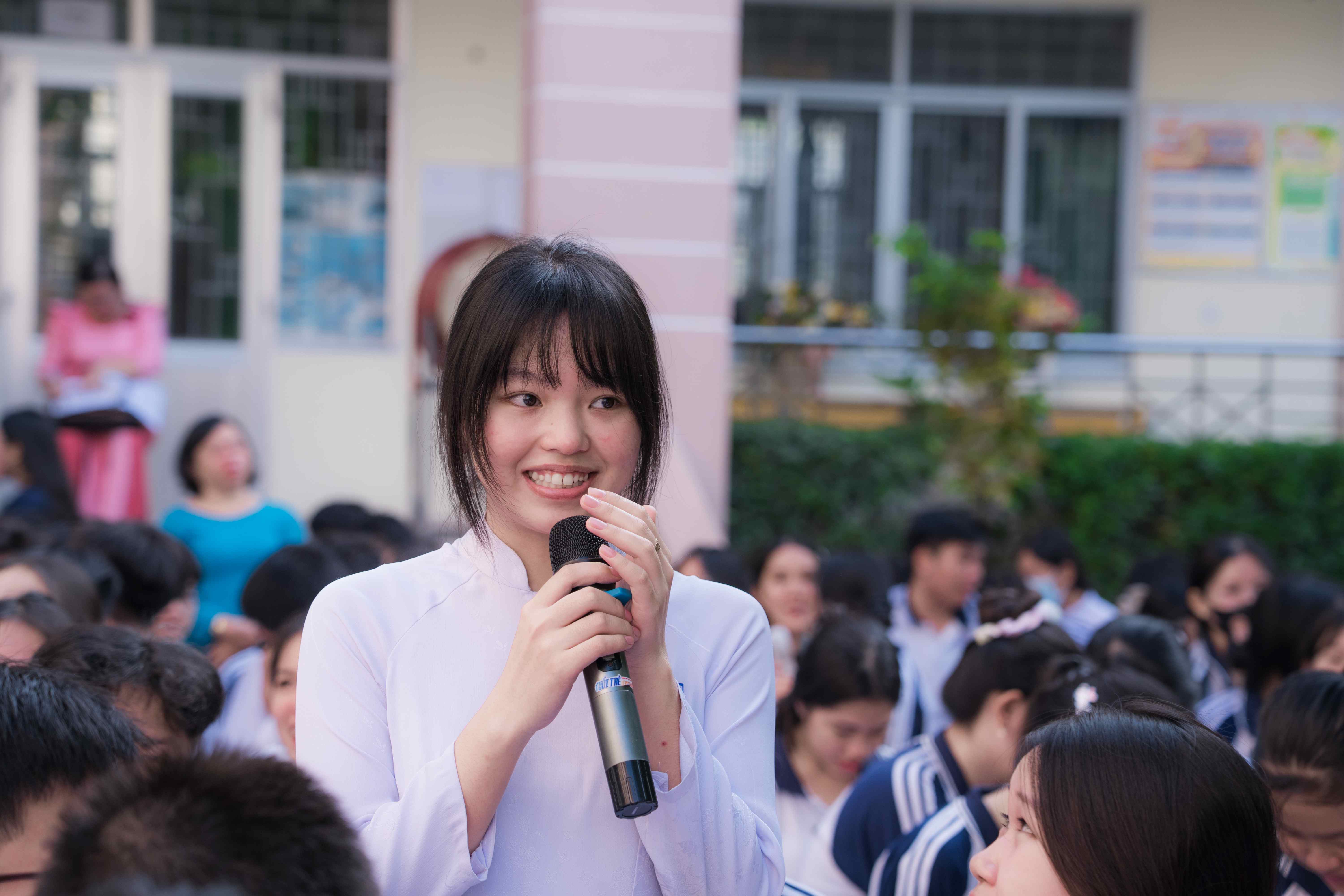 Trao học bổng và lan tỏa thông điệp “Tình bạn đẹp - nói không với bạo lực học đường” tại THPT Lê Quý Đôn, Tây Ninh