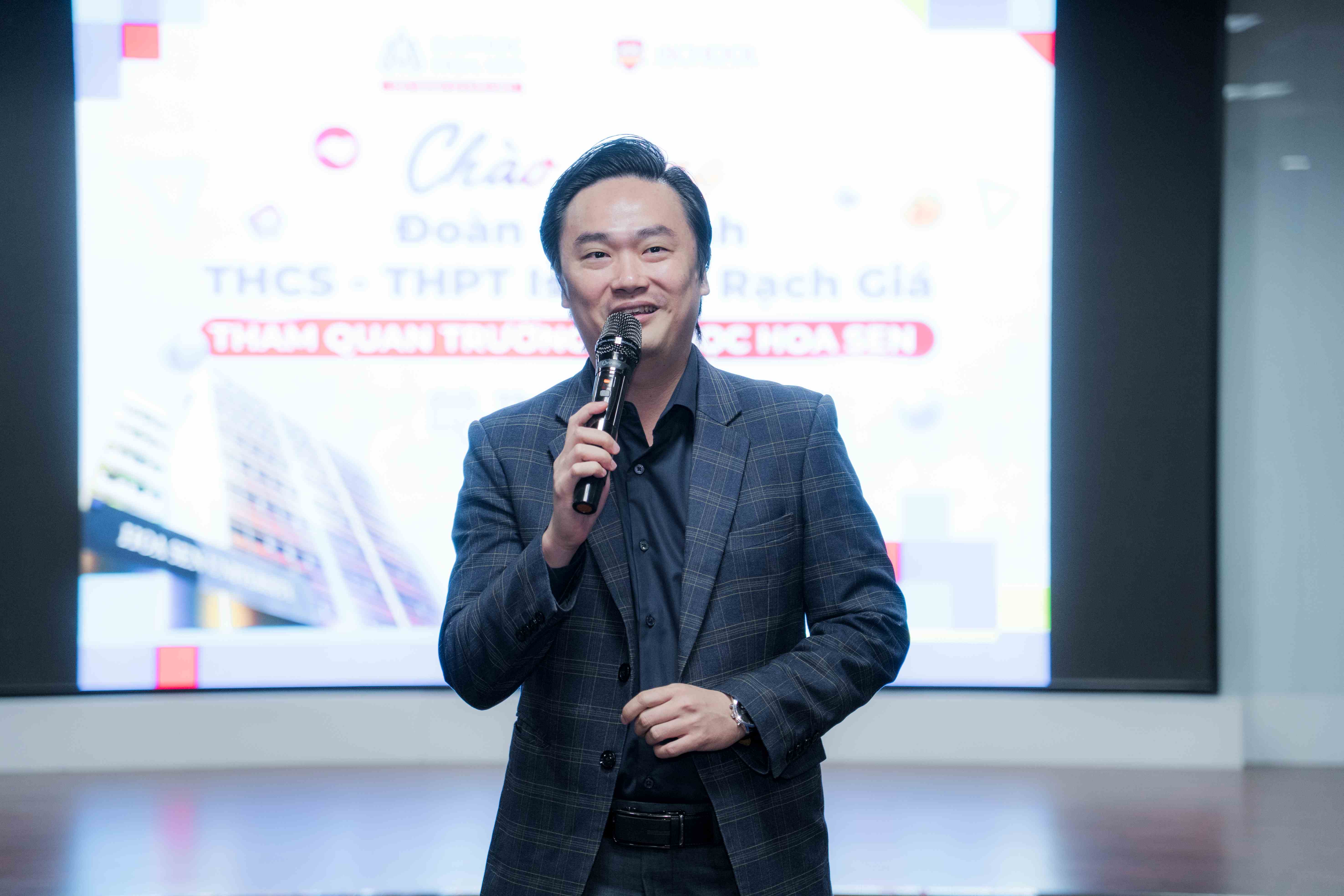 HSU chào đón iSchool Rạch Giá trong hành trình trải nghiệm hướng nghiệp