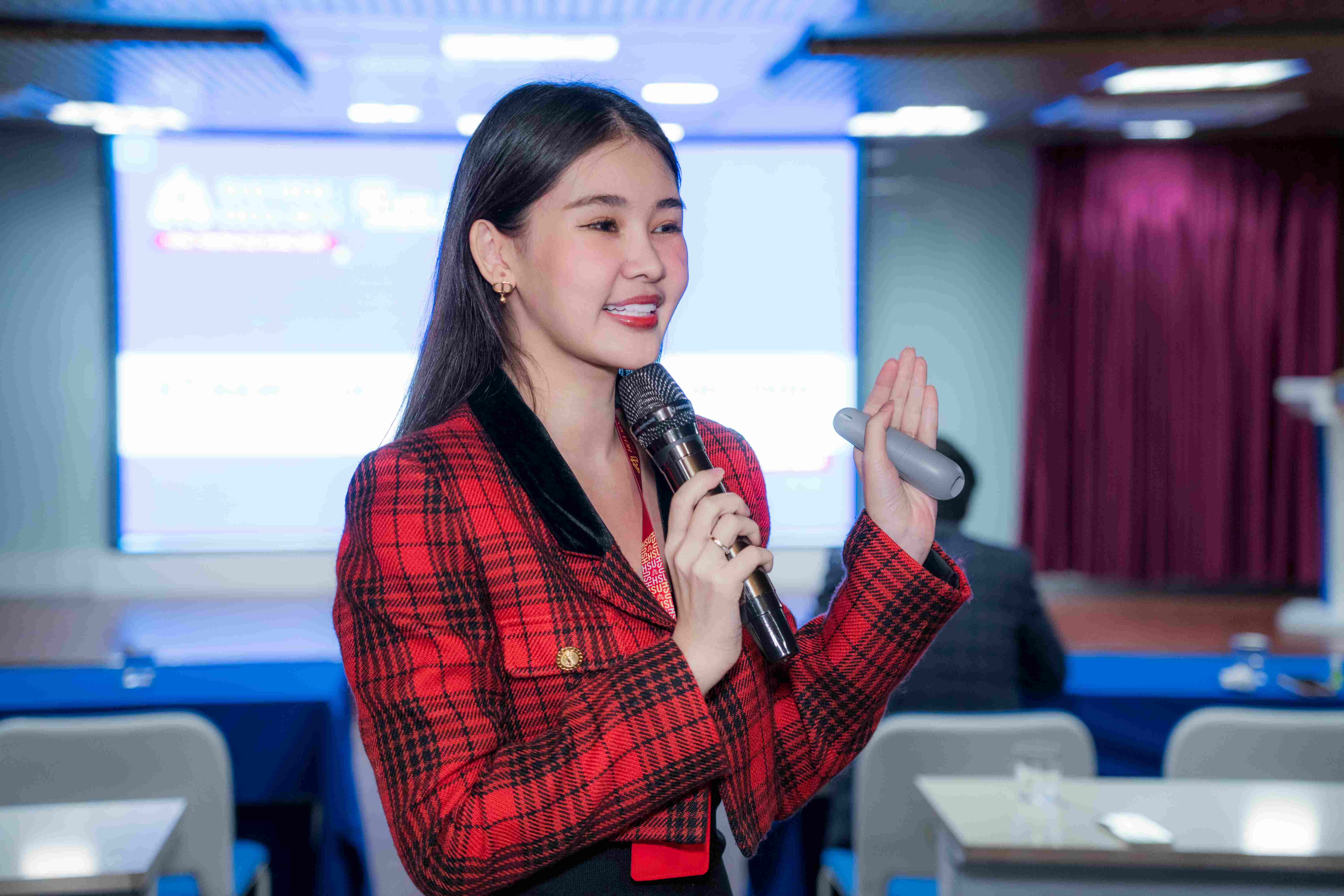 HSU chào đón iSchool Rạch Giá trong hành trình trải nghiệm hướng nghiệp