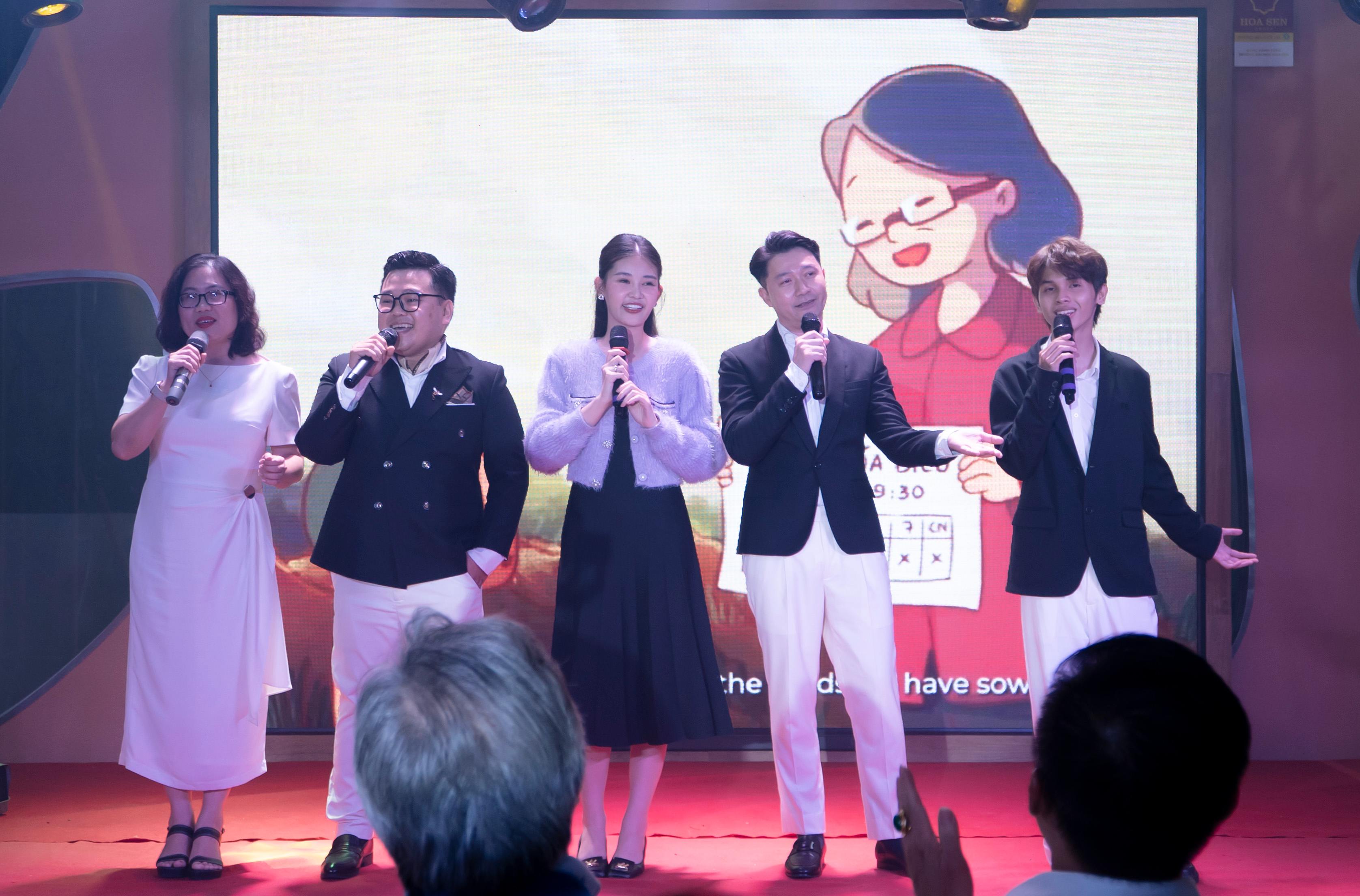 Đêm nhạc Hoa Sen tri ân - Hòa nhịp yêu thương