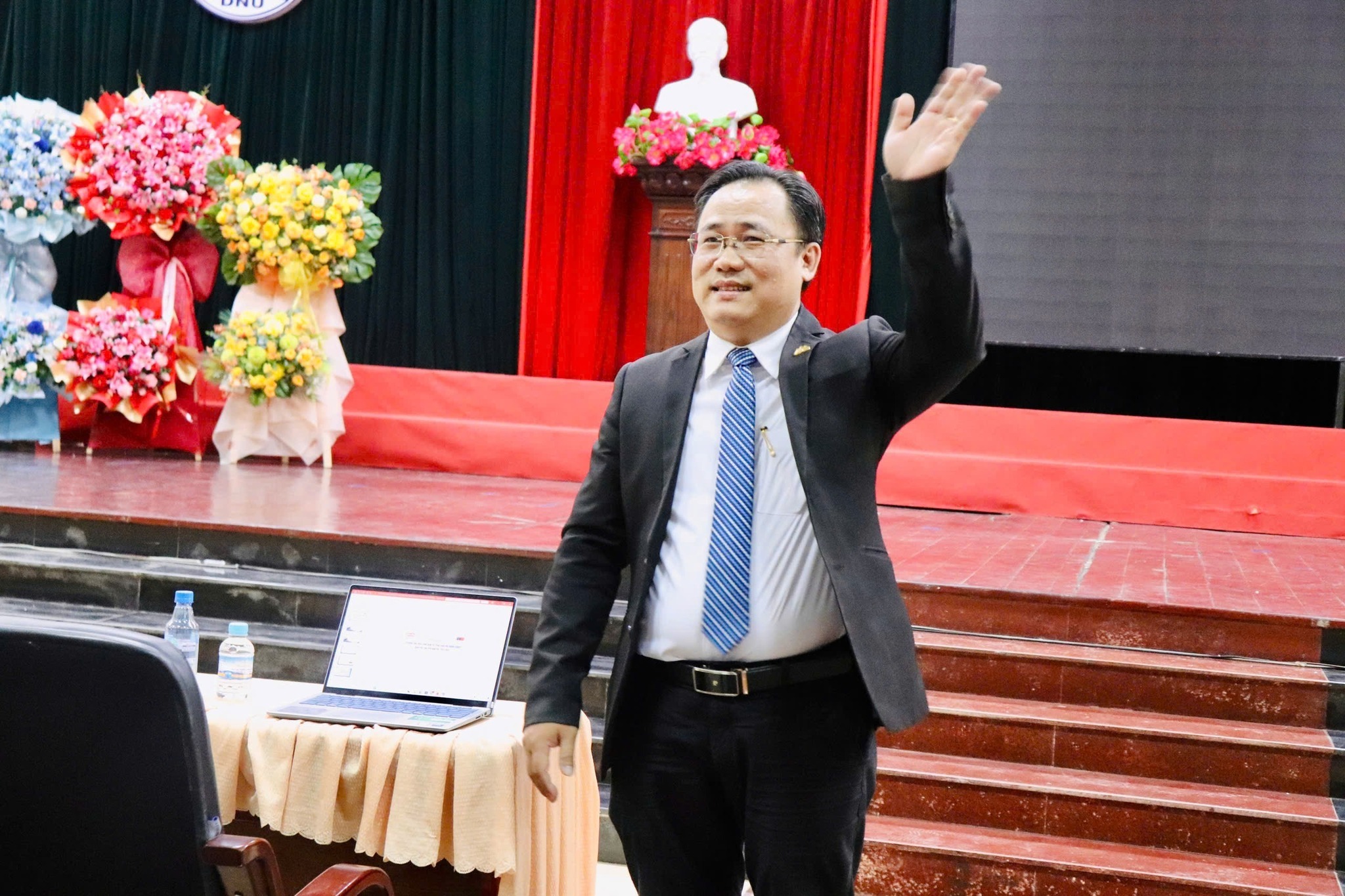 Tập huấn ứng dụng công nghệ số cho giáo viên Đồng Nai đón nhận luồng gió mới từ HSU