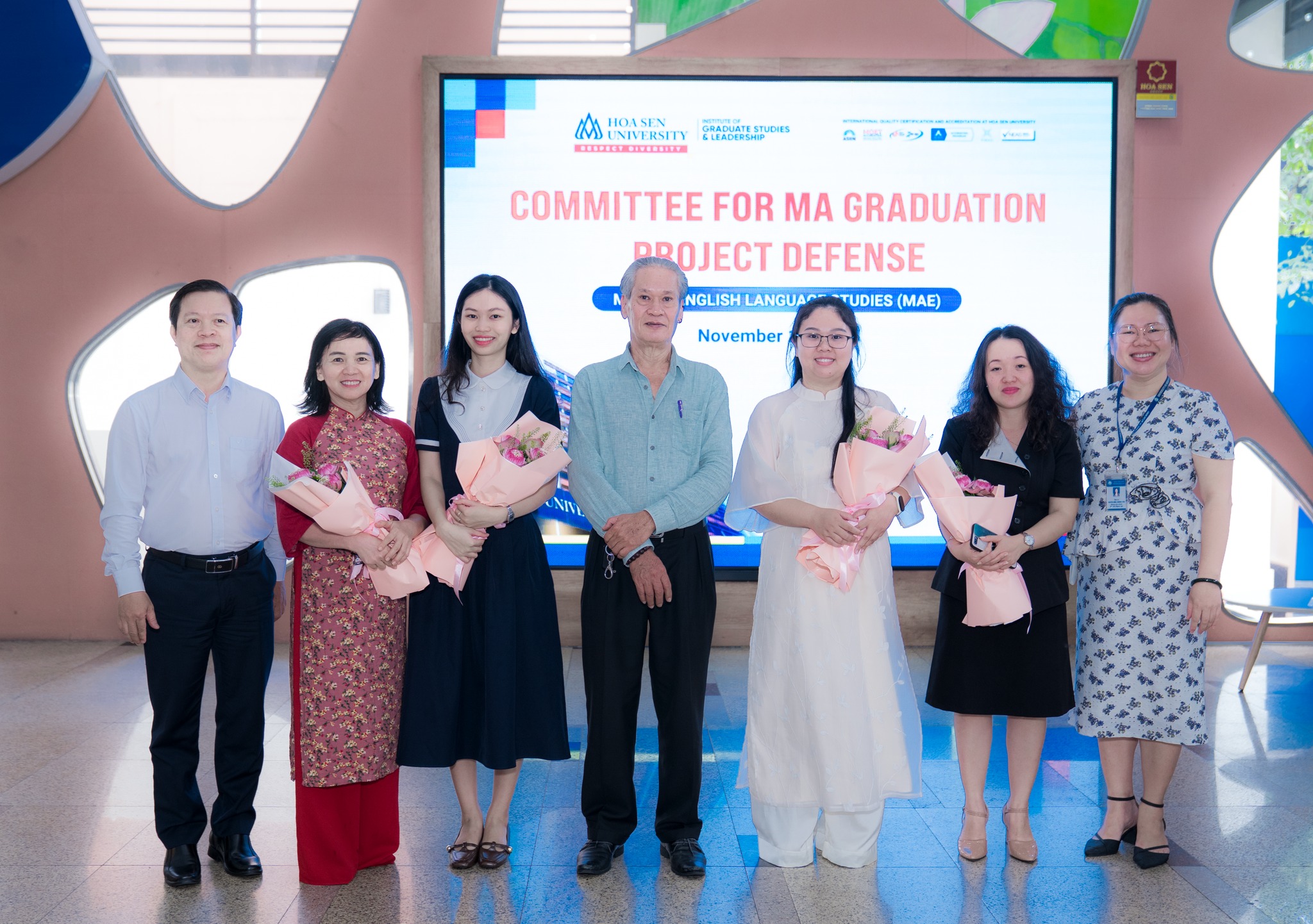 Hội đồng Bảo vệ Đề án Tốt nghiệp Thạc sĩ chuyên ngành Ngôn ngữ Anh (MAE)