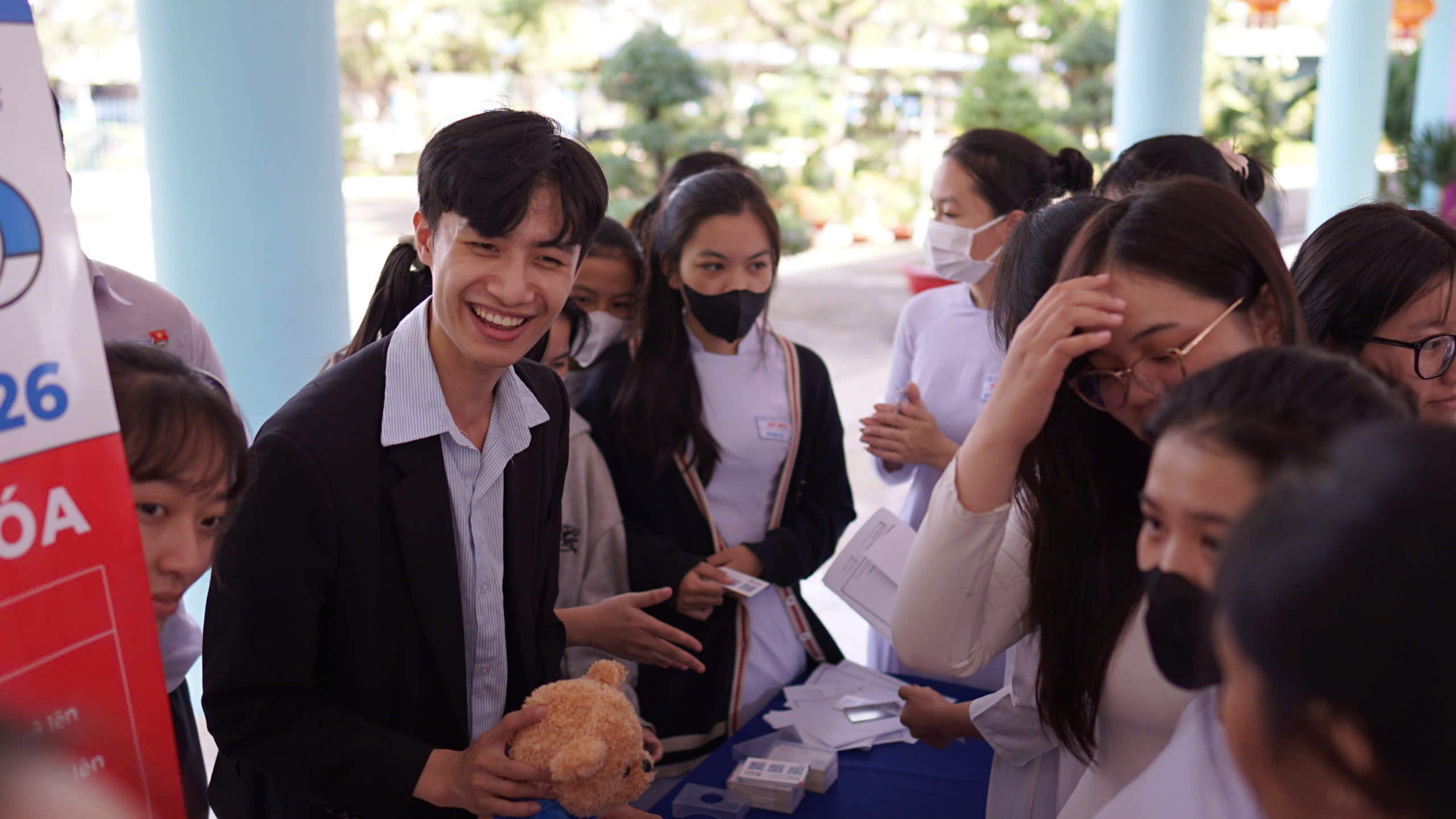 HSU mang trải nghiệm hướng nghiệp sôi động đến sân trường THPT Tây Ninh