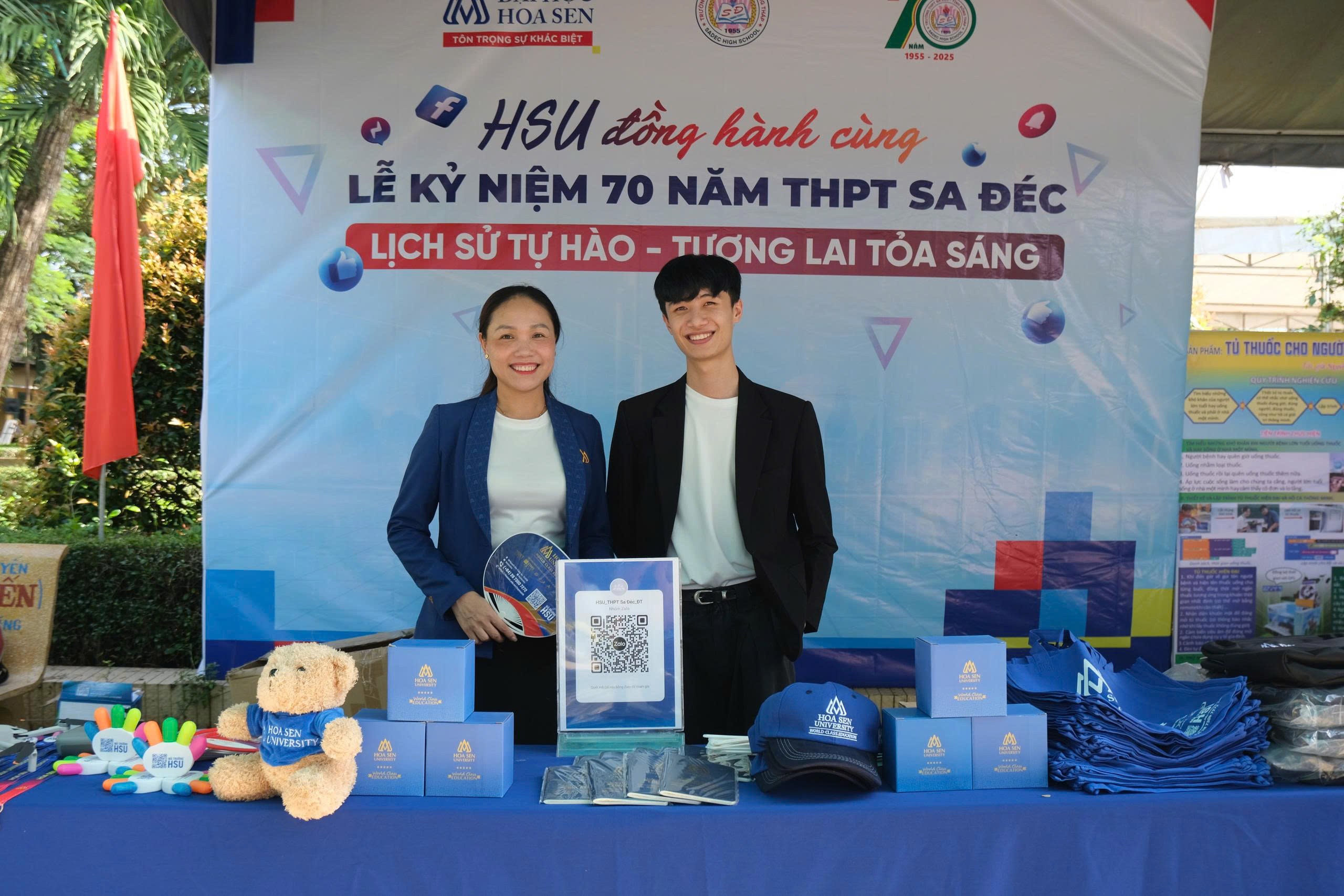 Ấm áp mùa tri ân: Đại học Hoa Sen tham gia kỷ niệm 70 năm THPT Sa Đéc