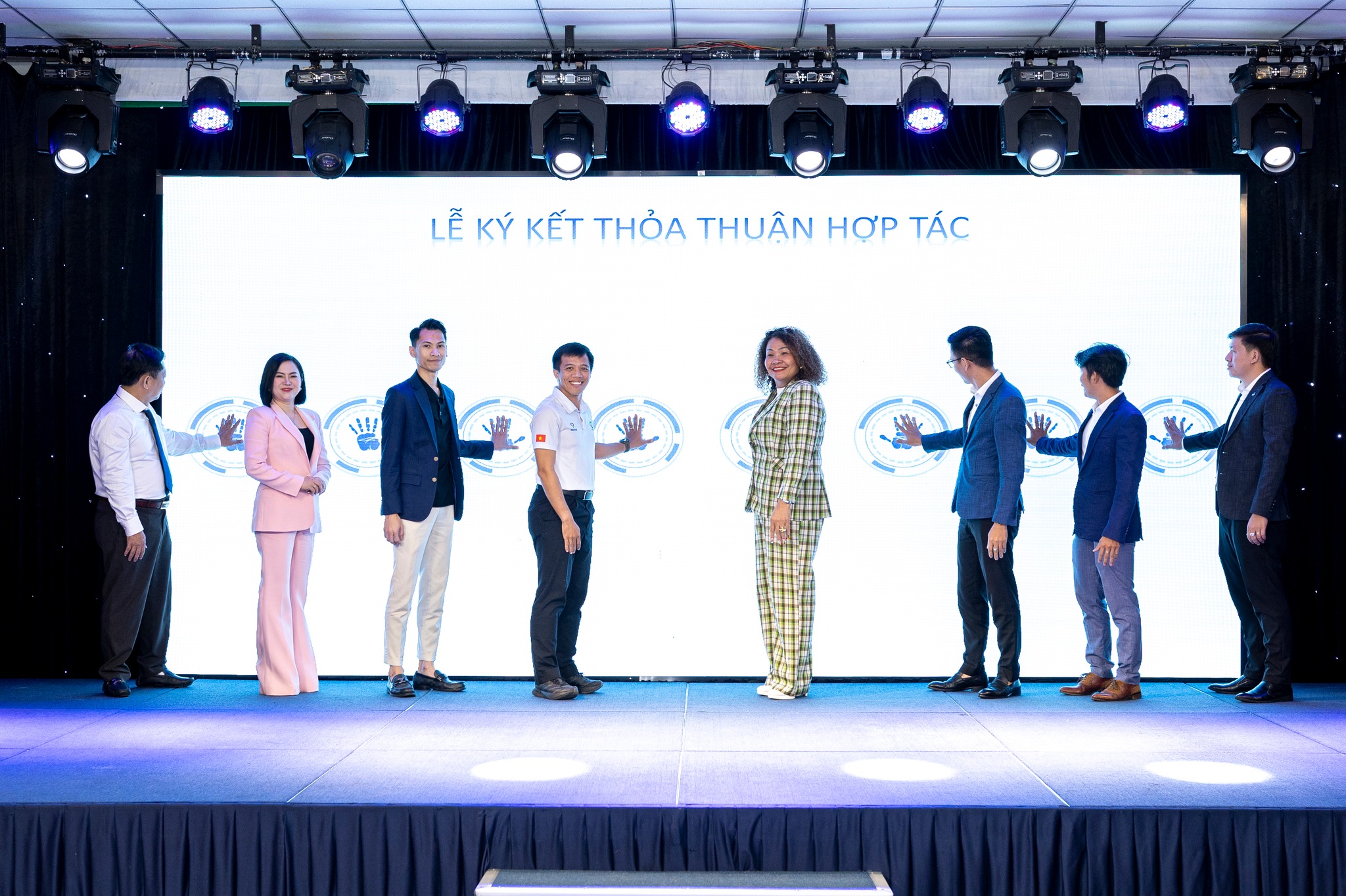 HSU ký kết hợp tác với 30+ doanh nghiệp, thúc đẩy Kinh tế thể thao Việt Nam