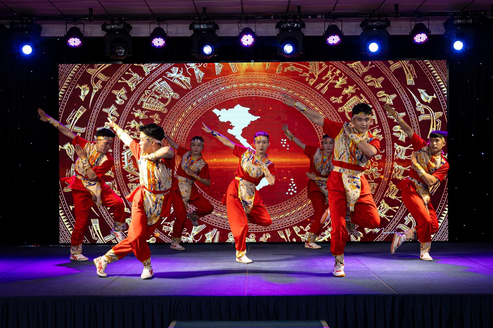 HSU ký kết hợp tác với 30+ doanh nghiệp, thúc đẩy Kinh tế thể thao Việt Nam