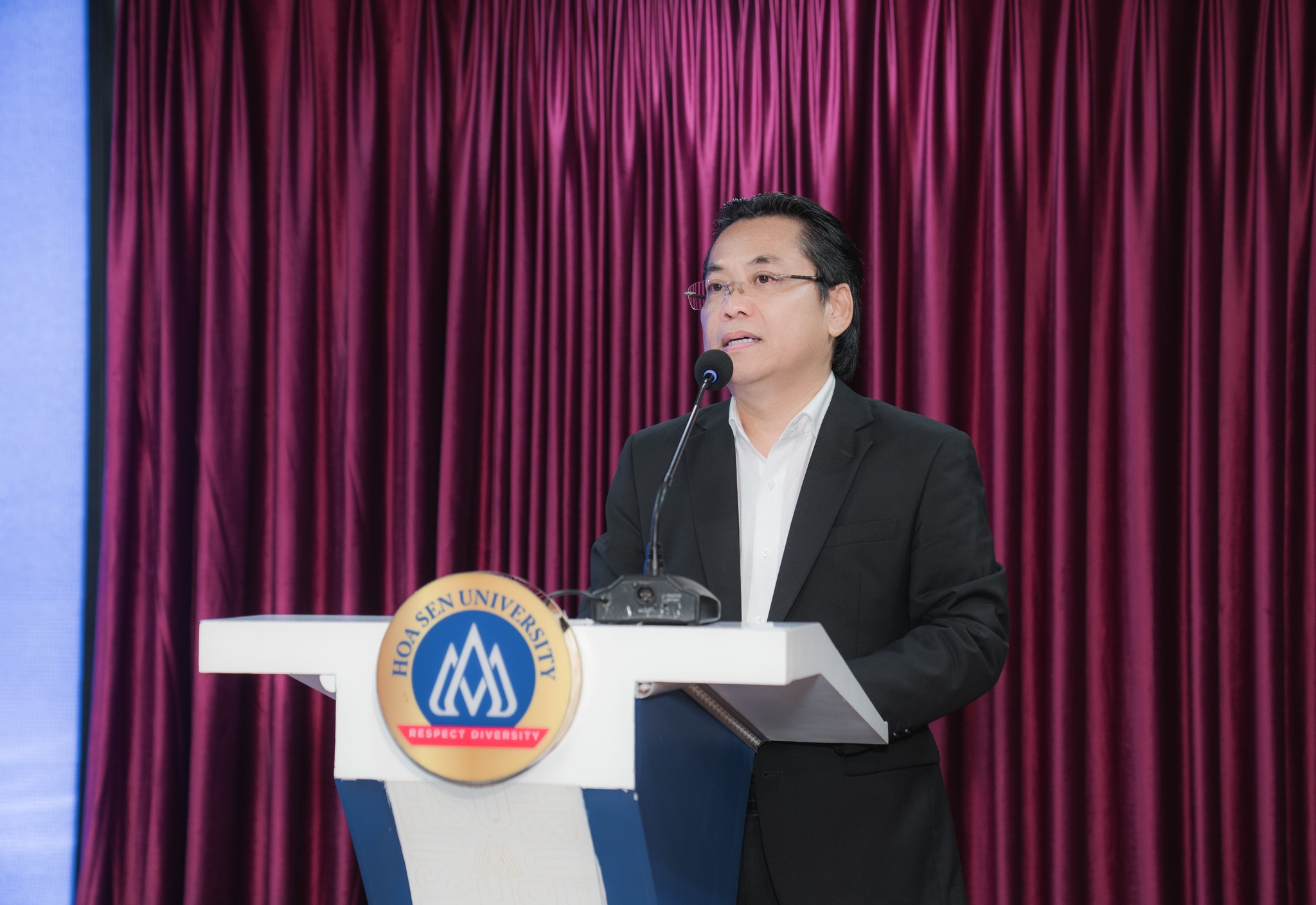 Lễ công bố và trao quyết định bổ nhiệm nhân sự Trường Đại học Hoa Sen