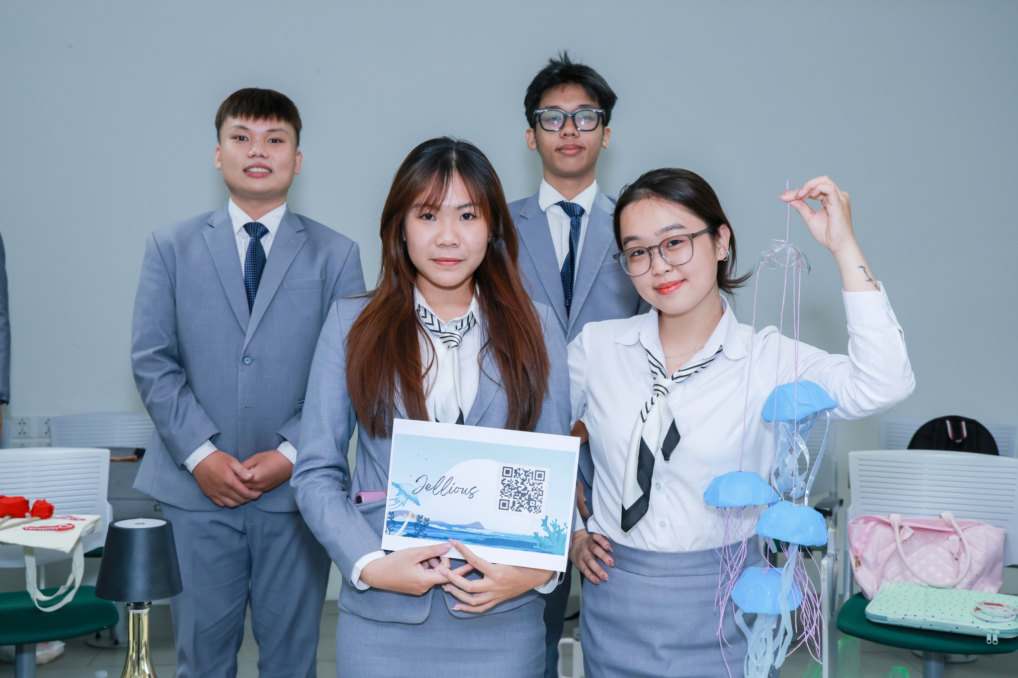 Nên chọn ngành Quản trị Khách sạn hay Quản trị dịch vụ Du lịch & lữ hành?