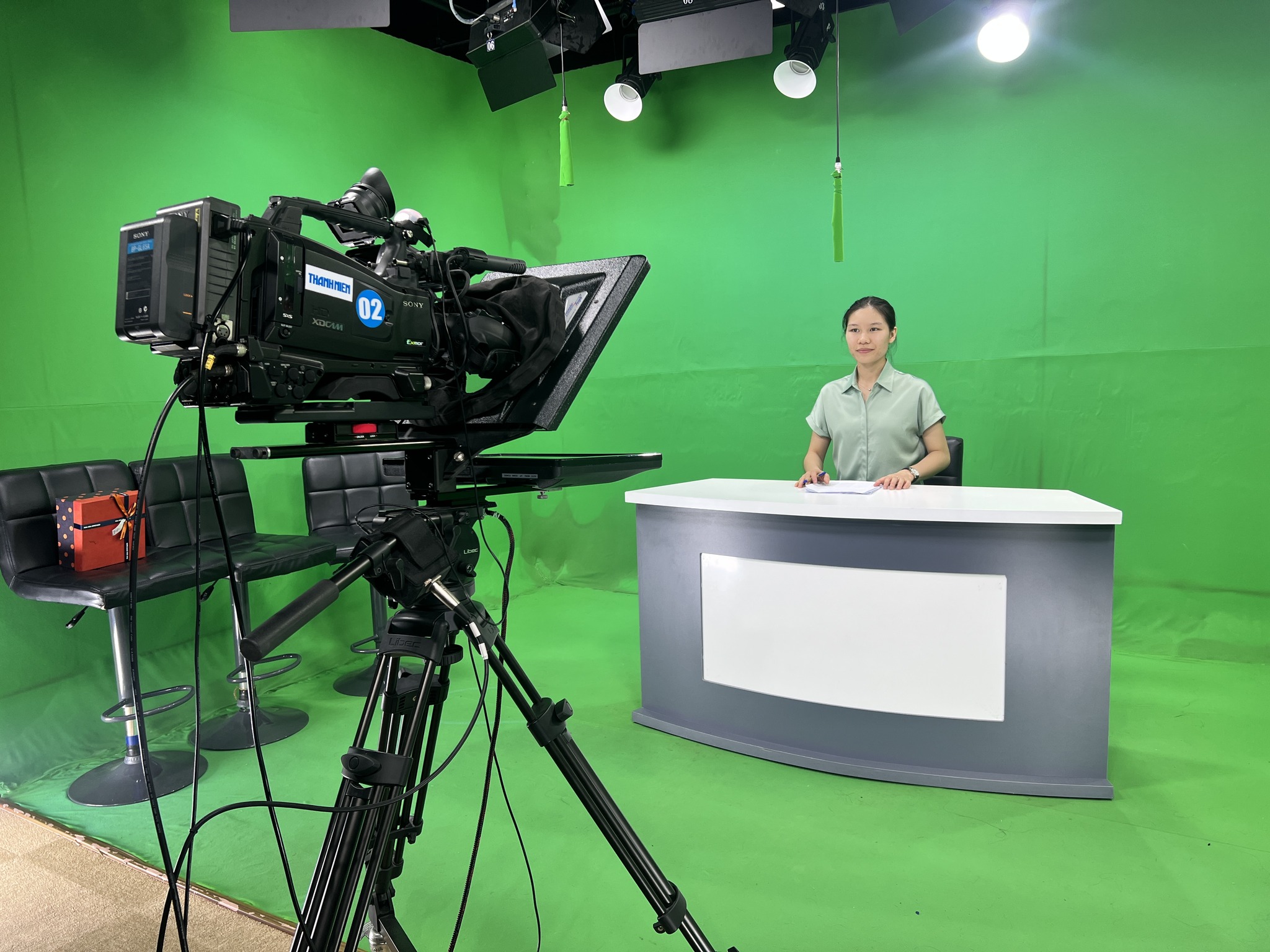 Sinh viên DMU–HSU học thực chiến tại Báo Thanh Niên