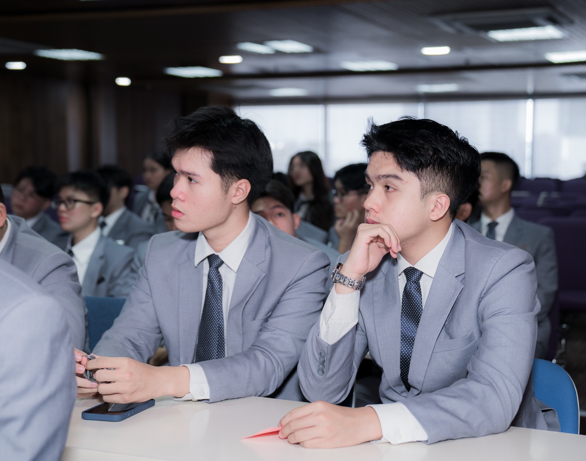 Sinh viên Hoa Sen Elite gặp gỡ Hiệu trưởng Swiss Hotel Management School