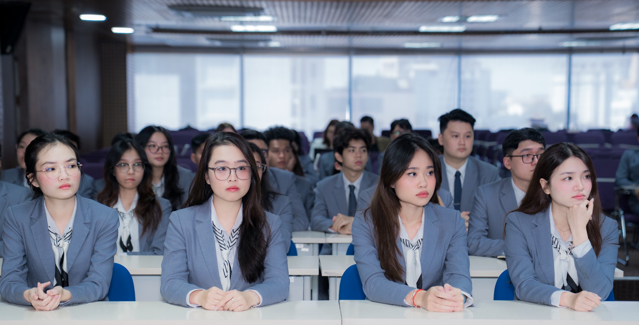Sinh viên Hoa Sen Elite gặp gỡ Hiệu trưởng Swiss Hotel Management School