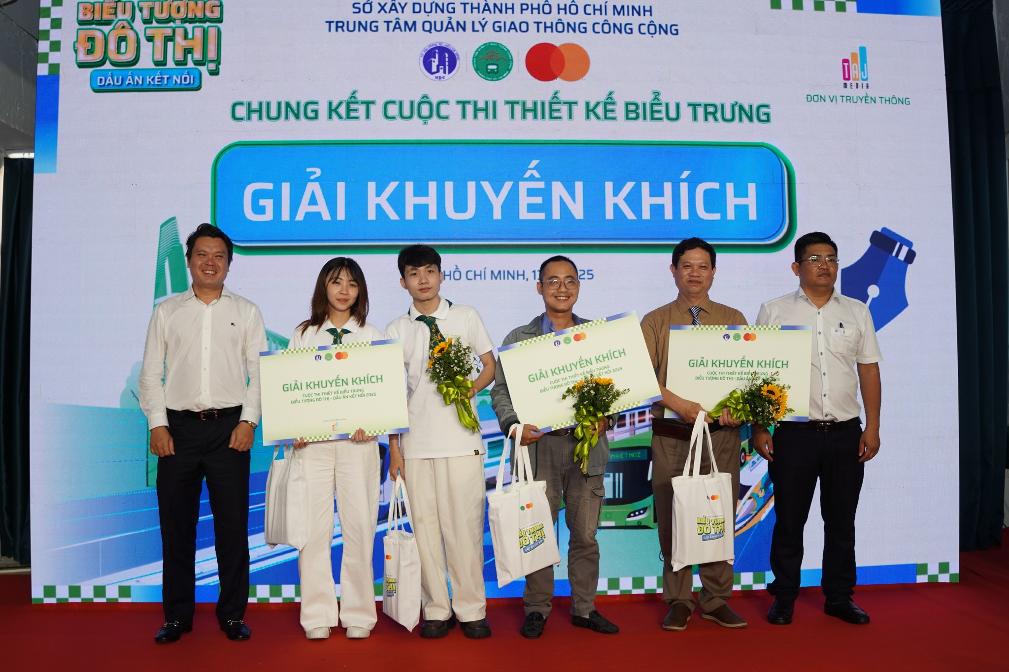 Nhóm sinh viên Ngành Thiết kế đồ hoạ HSU giành giải thưởng tại cuộc thi thiết kế logo “Biểu tượng đô thị – Dấu ấn kết nối”