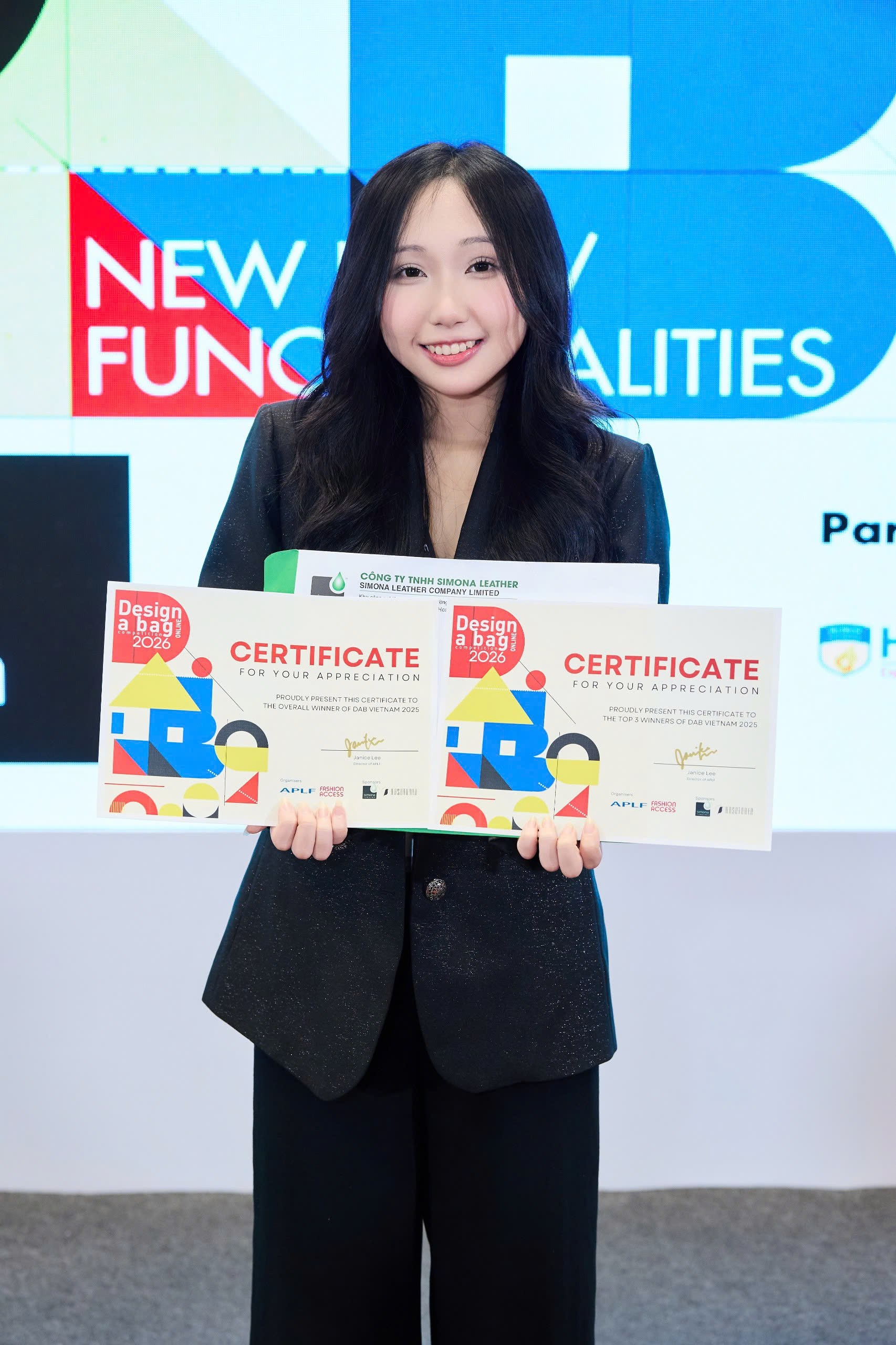 Sinh viên ngành Thiết kế Thời trang HSU giành giải Nhất "The Design-A-Bag Vietnam Talent Edition 2026"