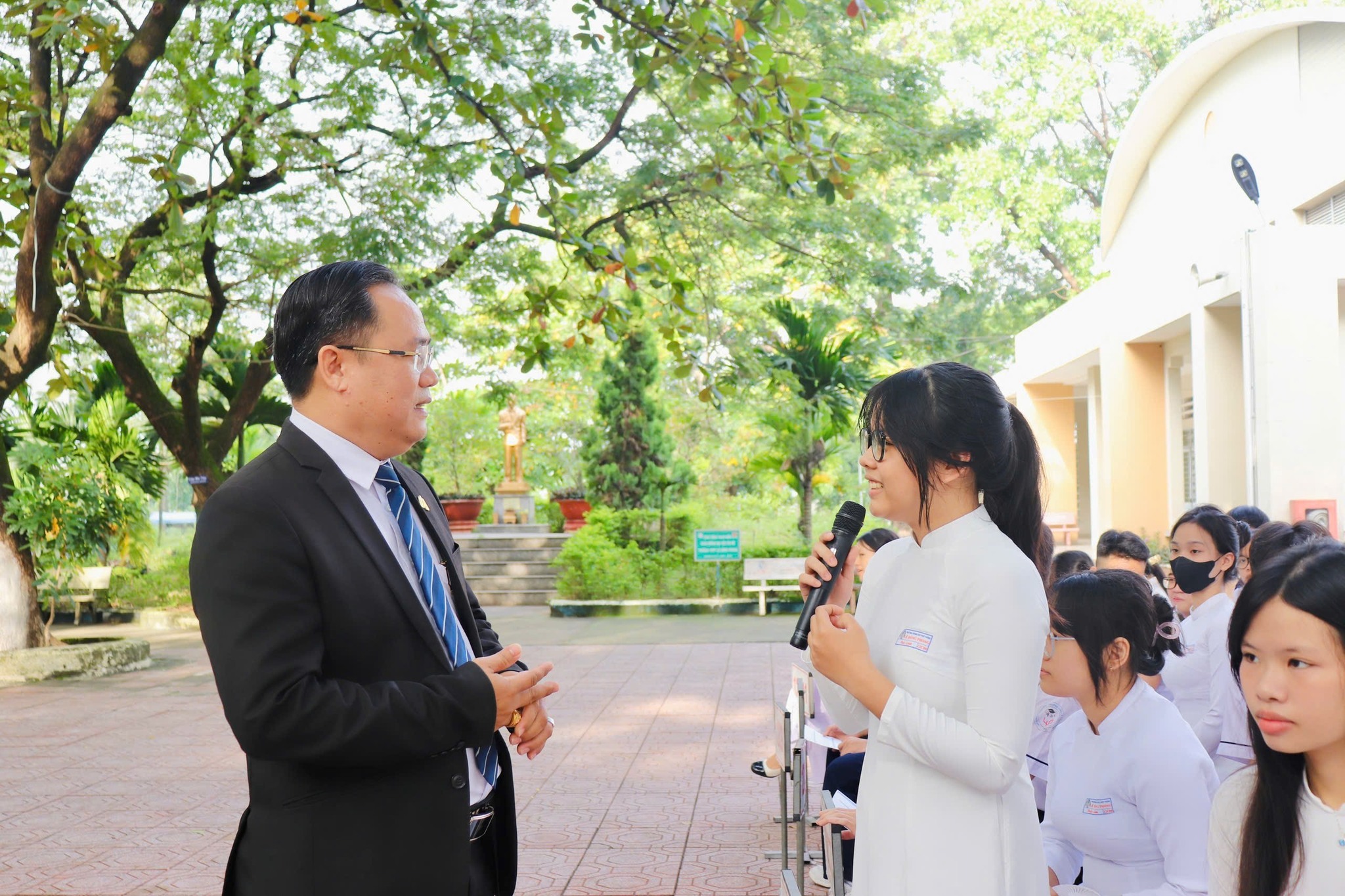 ThS. Phạm Doãn Nguyên và hành trình tư vấn hướng nghiệp cho học sinh THPT