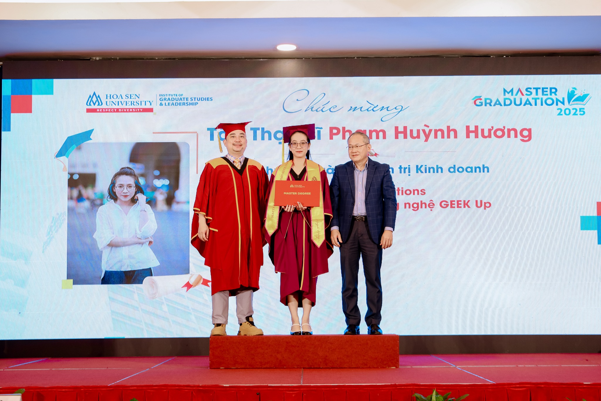 Thủ khoa HSU và hành trình “5 năm, 2 màu áo tân khoa”