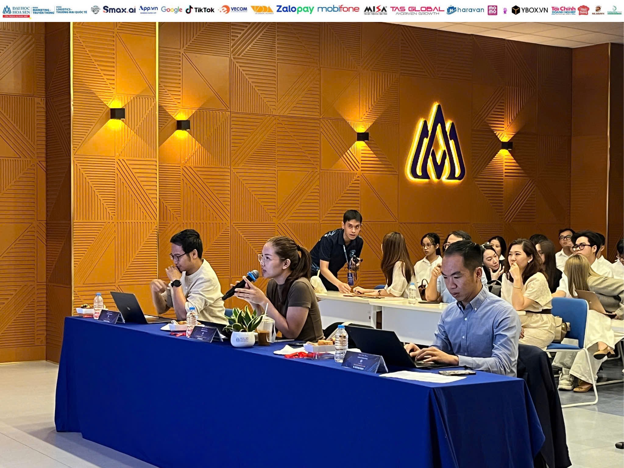 Vòng Bán kết Cuộc thi Digital Shark Up 2025