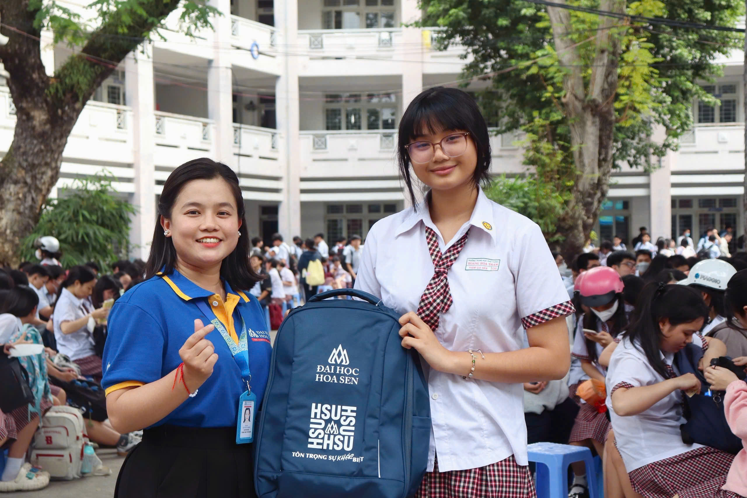 Hướng nghiệp với THPT Hoàng Hoa Thám: “Hiểu bản thân - Kiến tạo tương lai”