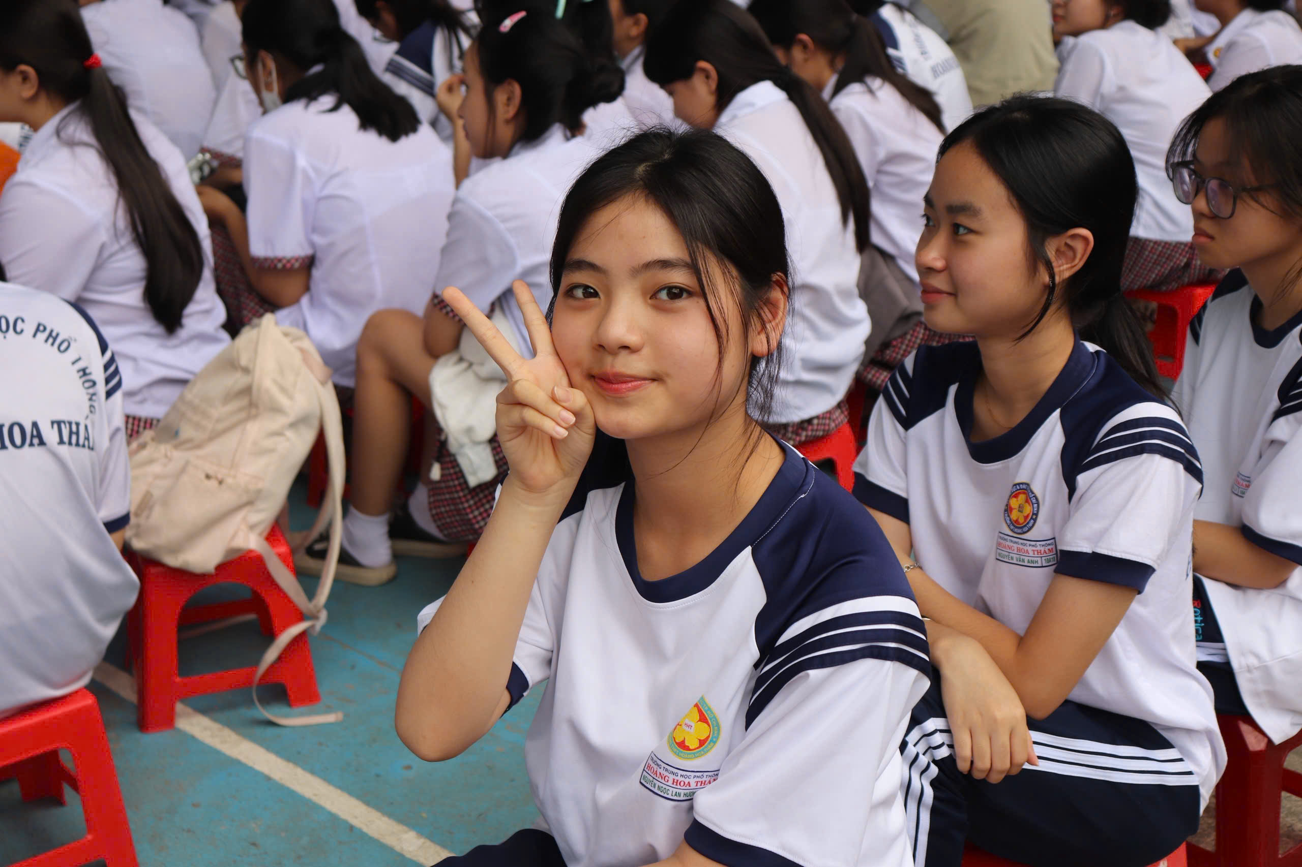 Hướng nghiệp với THPT Hoàng Hoa Thám: “Hiểu bản thân - Kiến tạo tương lai”