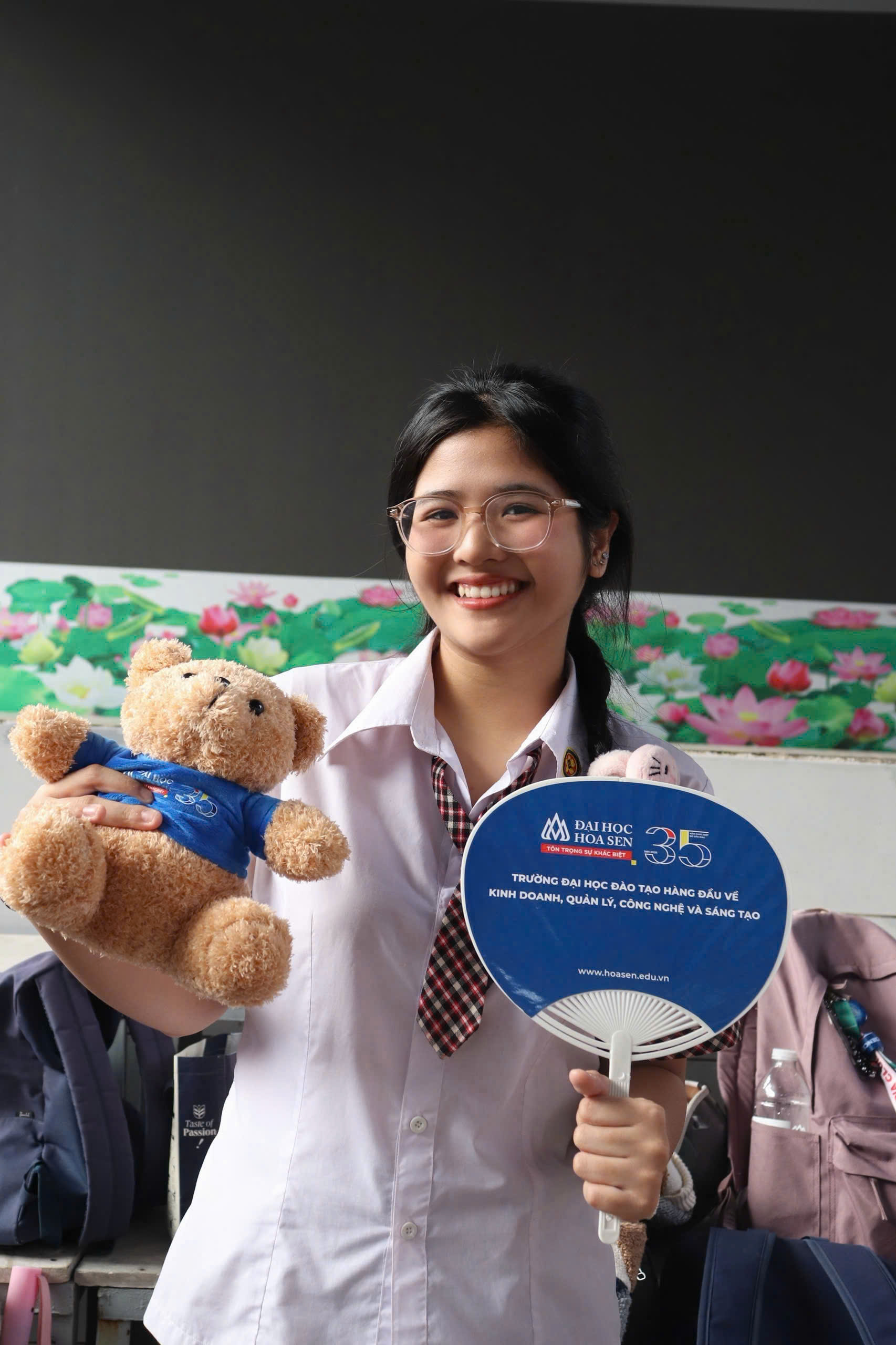 Hướng nghiệp với THPT Hoàng Hoa Thám: “Hiểu bản thân - Kiến tạo tương lai”