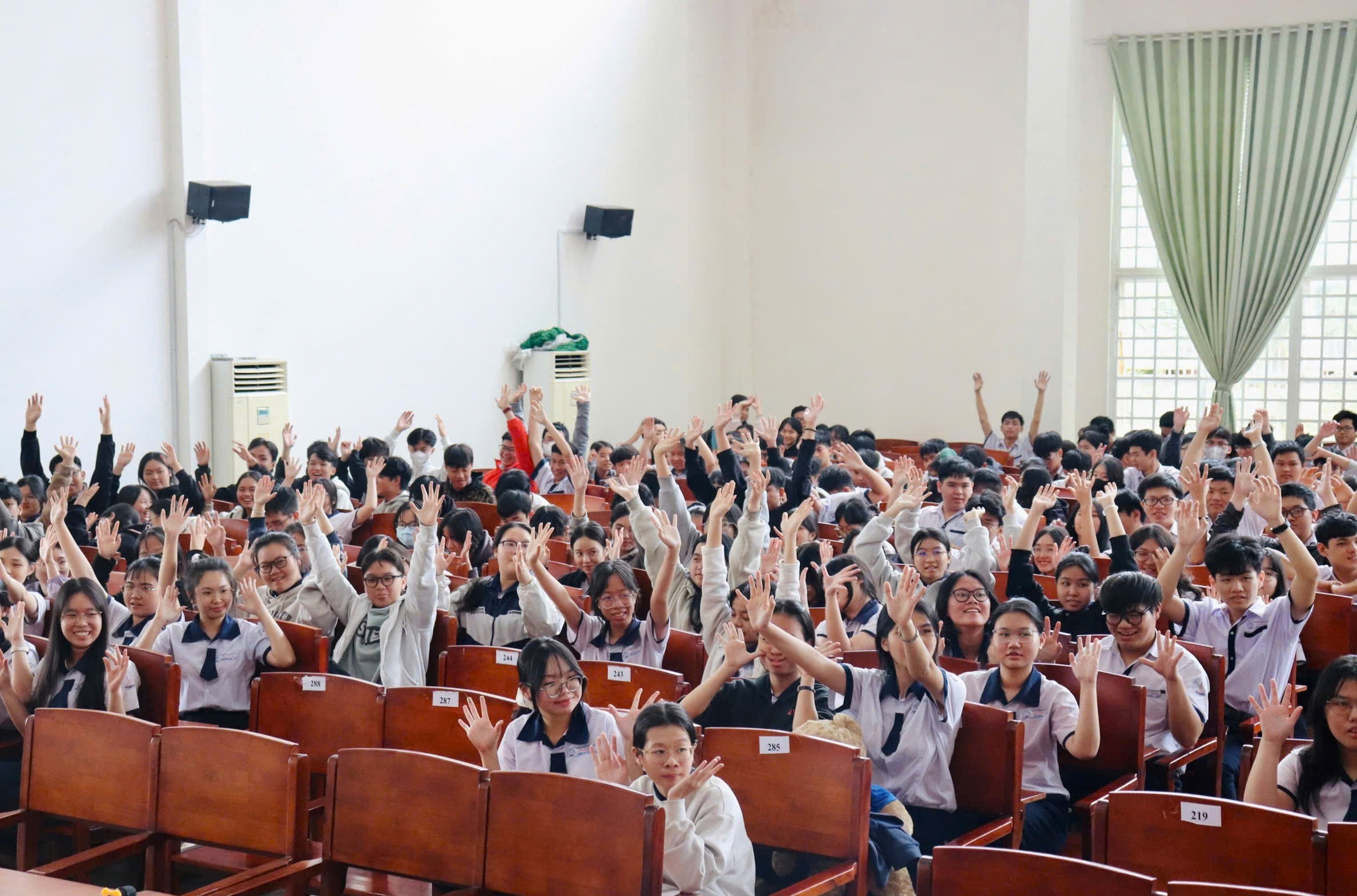 THPT Chu Văn An “bùng nổ” với Hiểu bản thân - Kiến tạo tương lai trong kỷ nguyên số