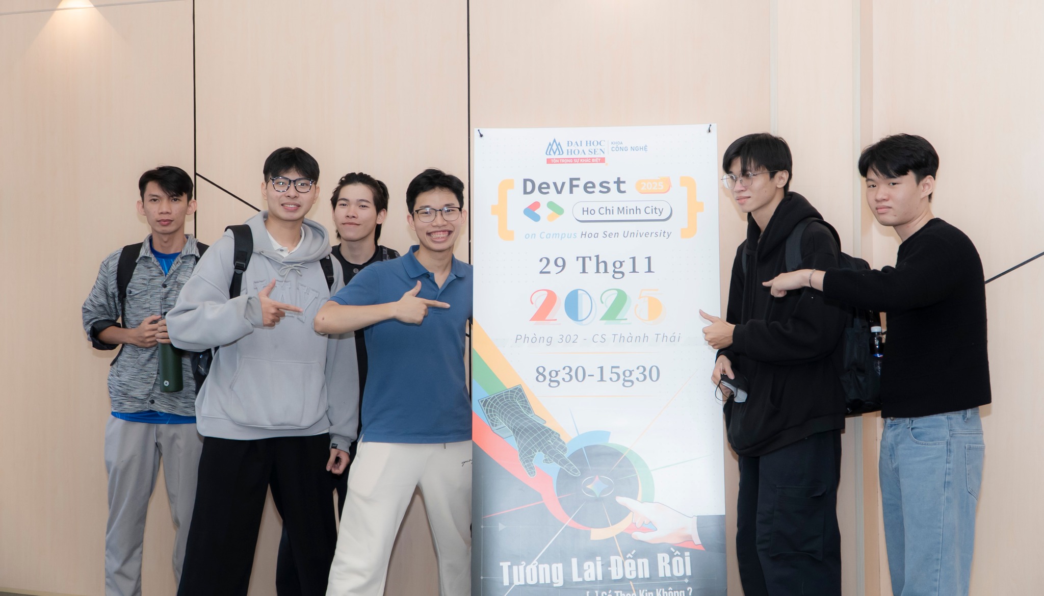 "DevFest On Campus HSU 2025" – Chuyển hoá ý tưởng thành sản phẩm
