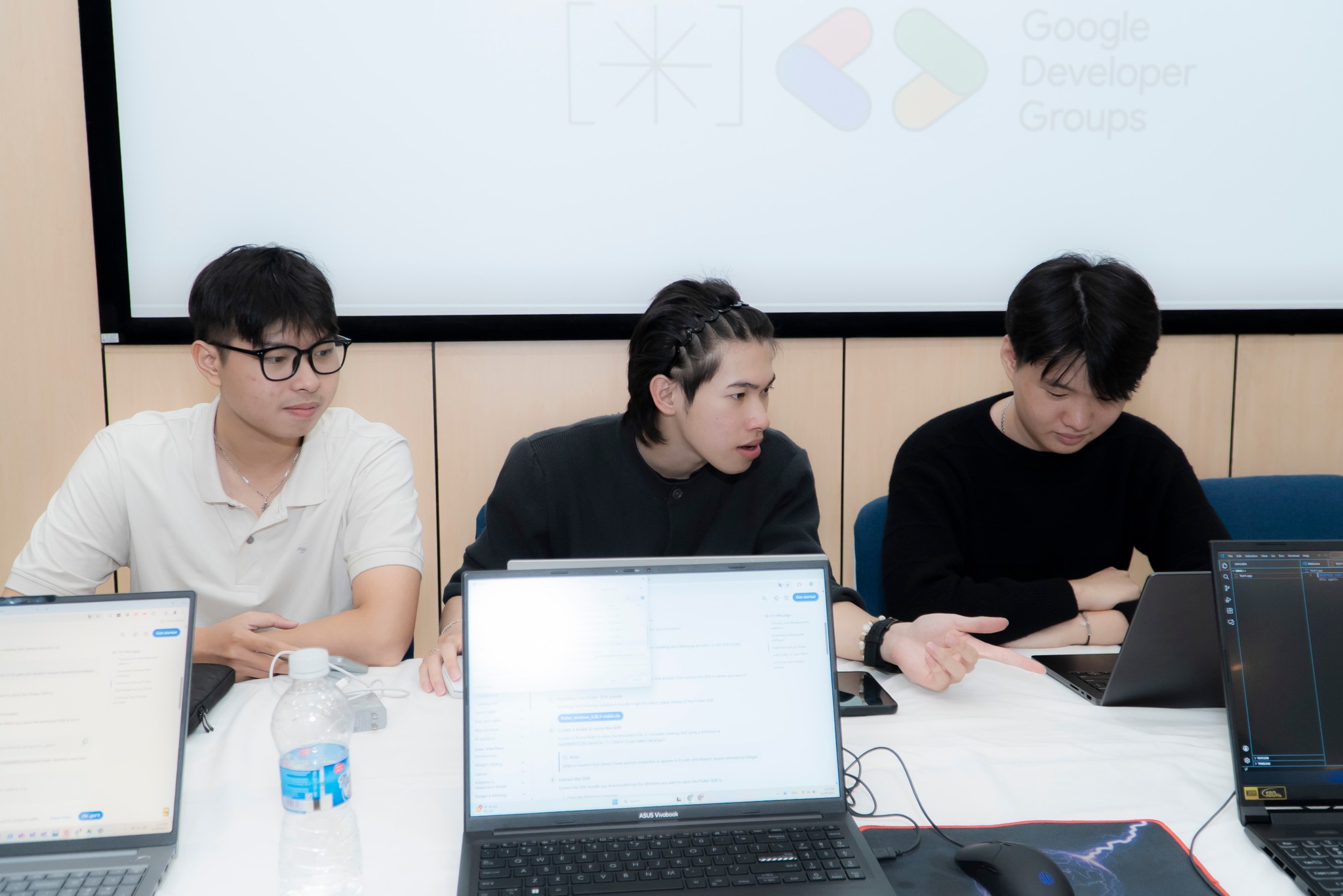 "DevFest On Campus HSU 2025" – Chuyển hoá ý tưởng thành sản phẩm