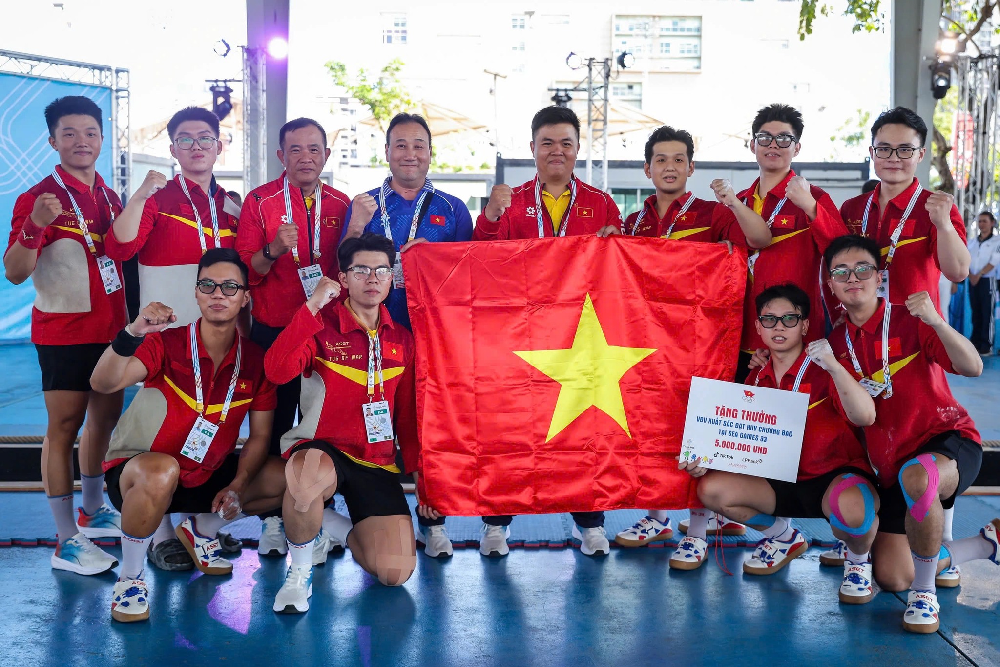 Dấu ấn sinh viên Hoa Sen tại SEA Games 33: Hành trình của đam mê và nỗ lực không ngừng