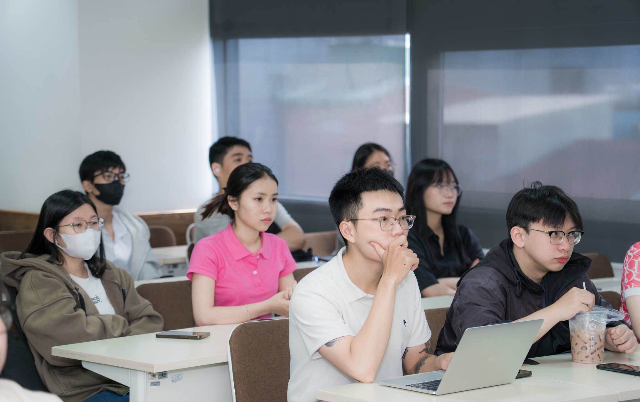 Khởi động Cuộc thi Sinh viên Nghiên cứu khoa học lần 15