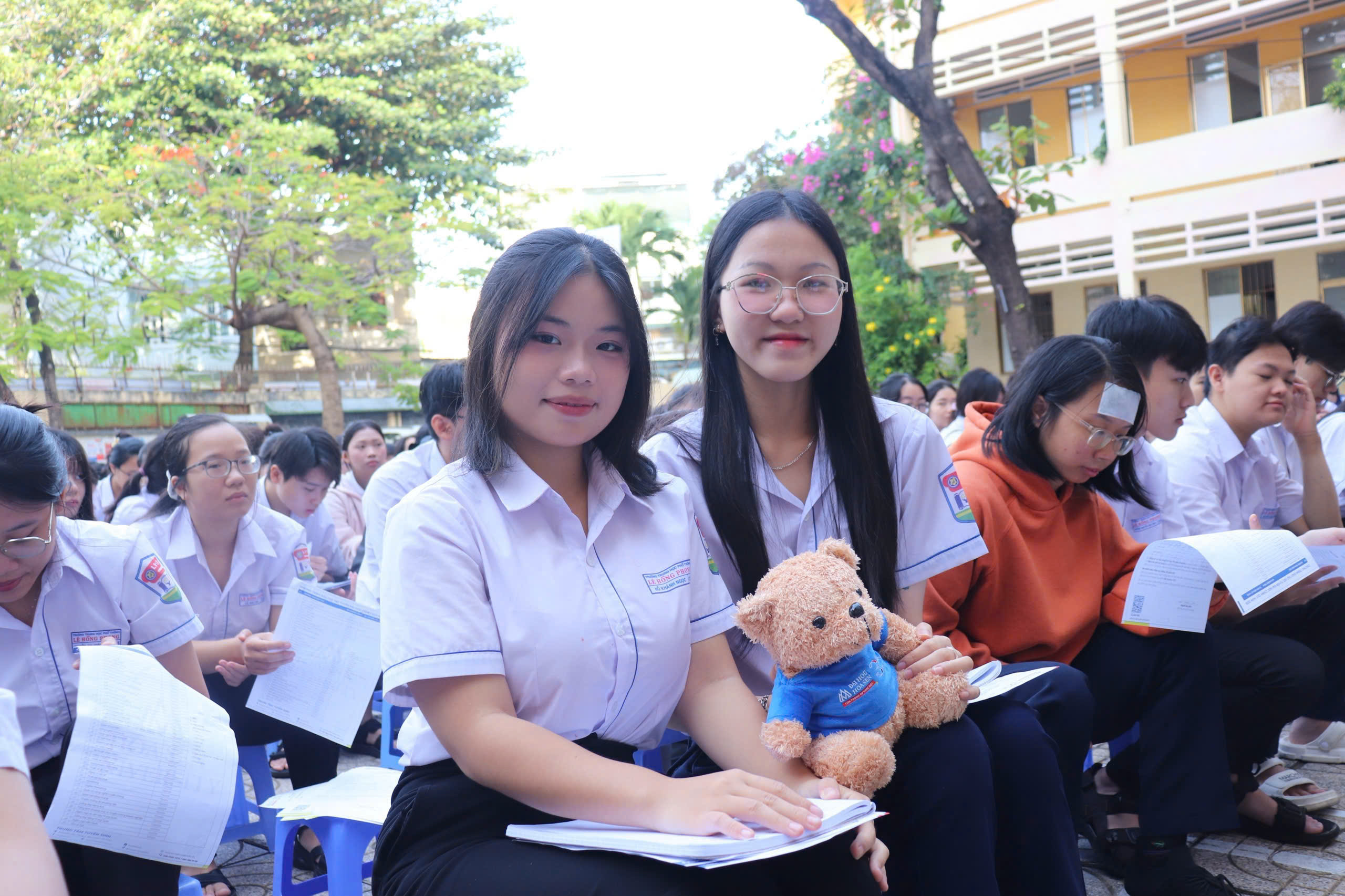 Học sinh THPT Lê Hồng Phong “săn” học bổng HSU trong chương trình hướng nghiệp