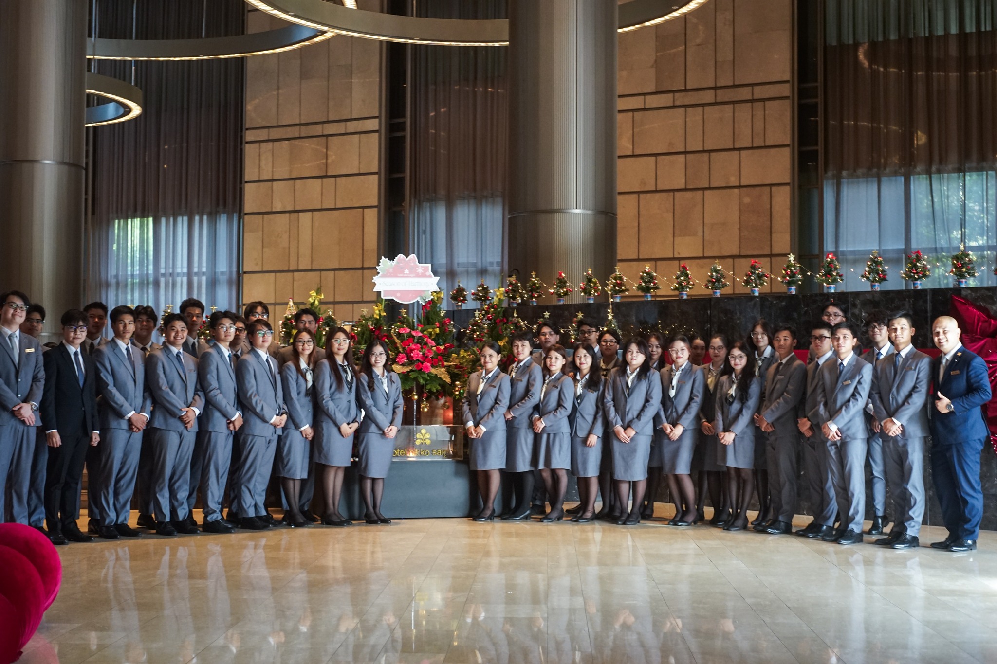 Sinh viên Hoa Sen Elite trải nghiệm chuẩn 5 sao tại Hotel Nikko Saigon