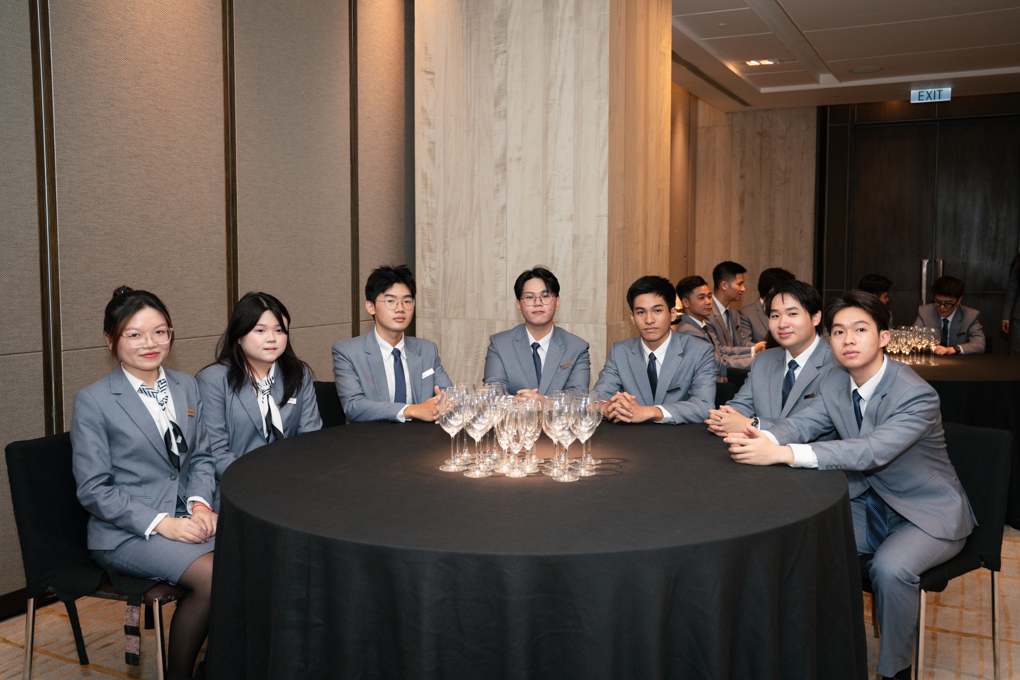 Sinh viên Hoa Sen Elite khám phá nghệ thuật rượu vang cùng chuyên gia tại New World Saigon Hotel