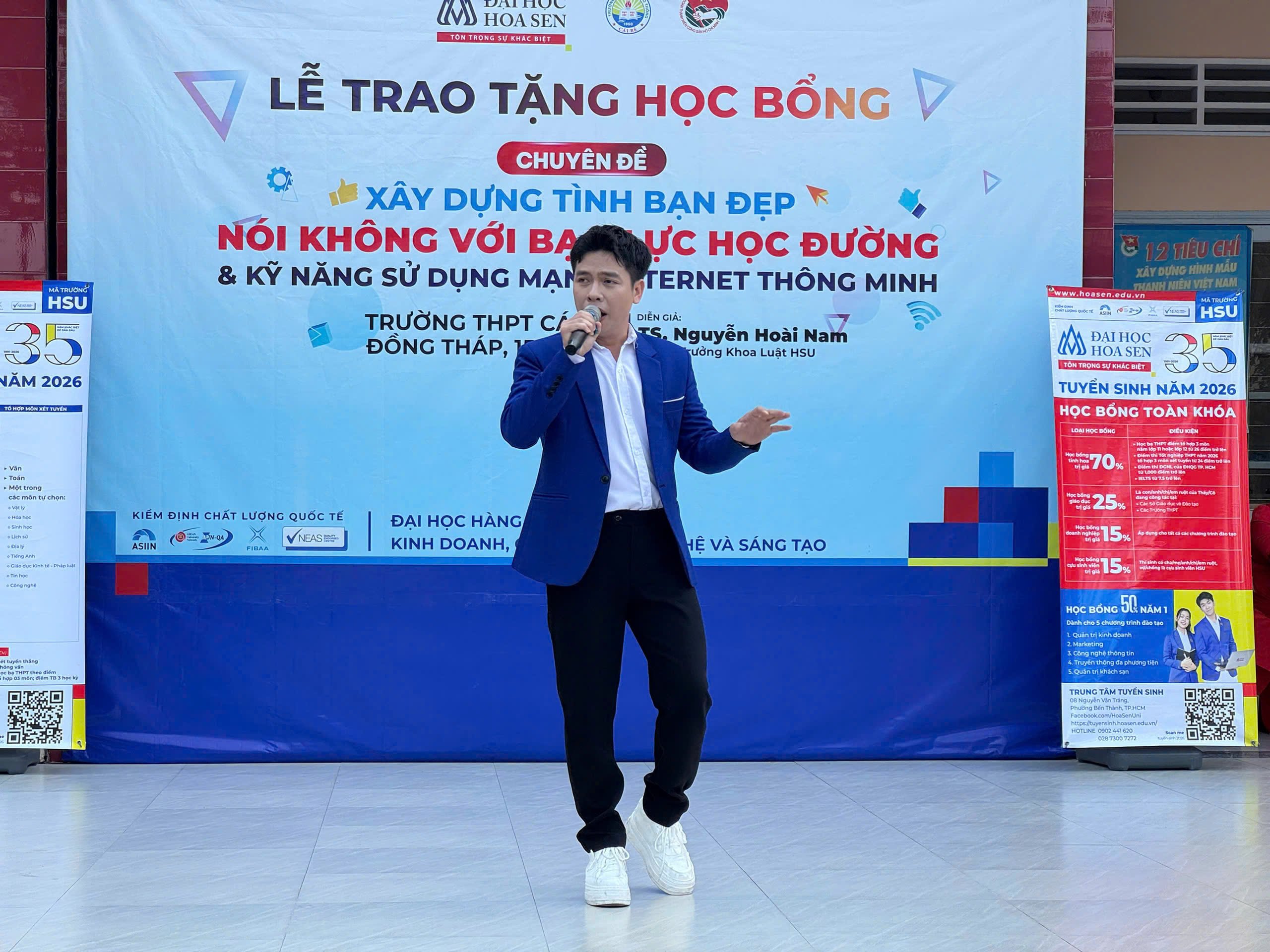 Đại học Hoa Sen trang bị kỹ năng sống trong thời đại số cho học sinh Đồng Tháp