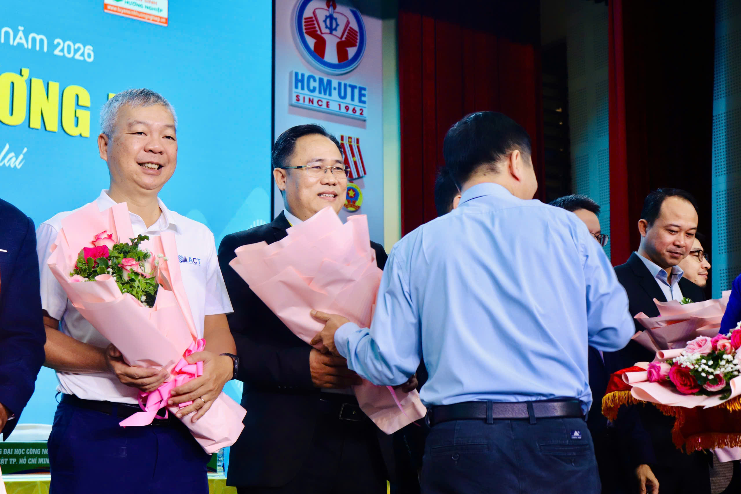 Ngày hội tuyển sinh 2026“Cùng bạn quyết định tương lai” với HSU