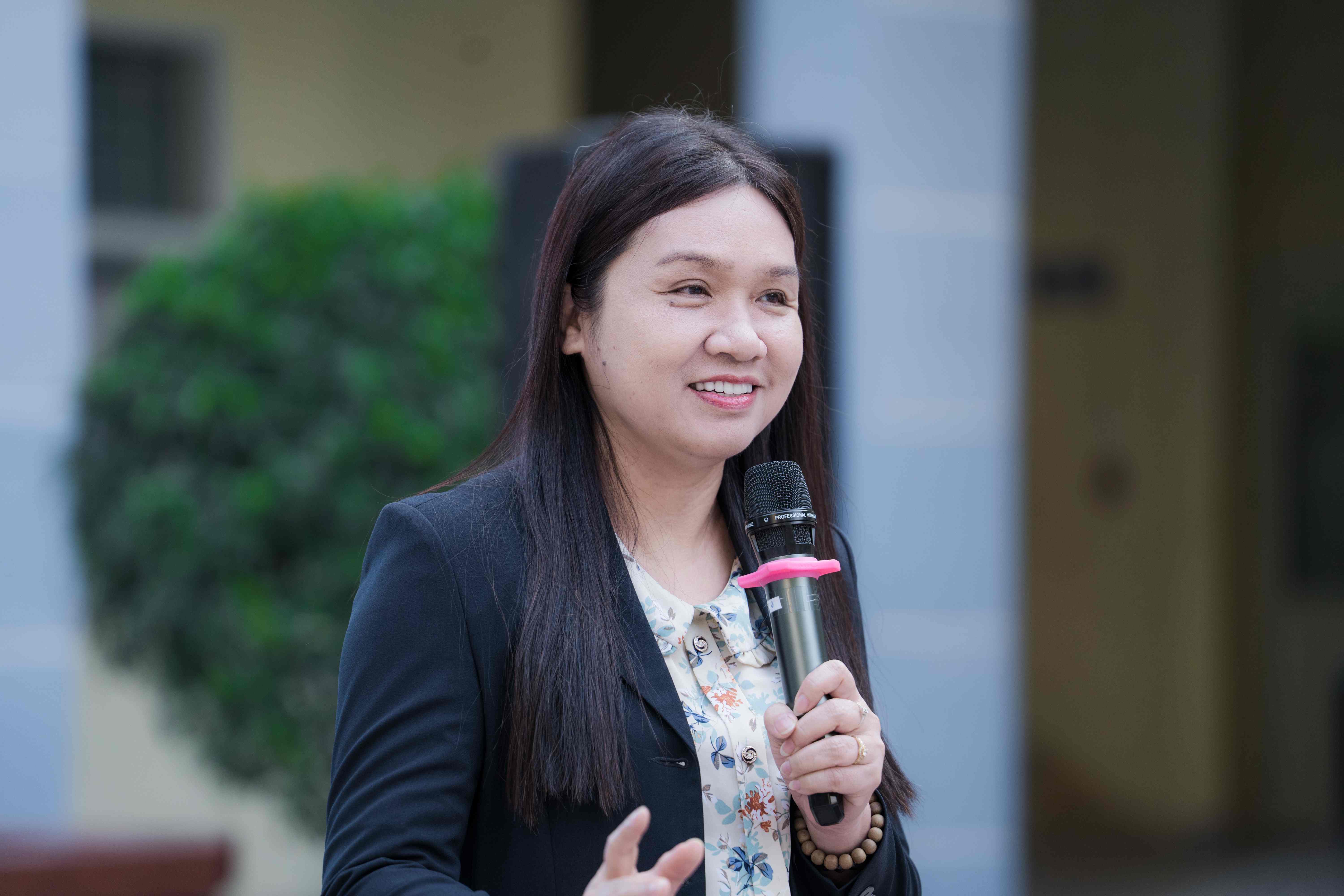 Học sinh THPT Nguyễn Khuyến học bí quyết "làm chủ túi tiền" cùng chuyên gia HSU