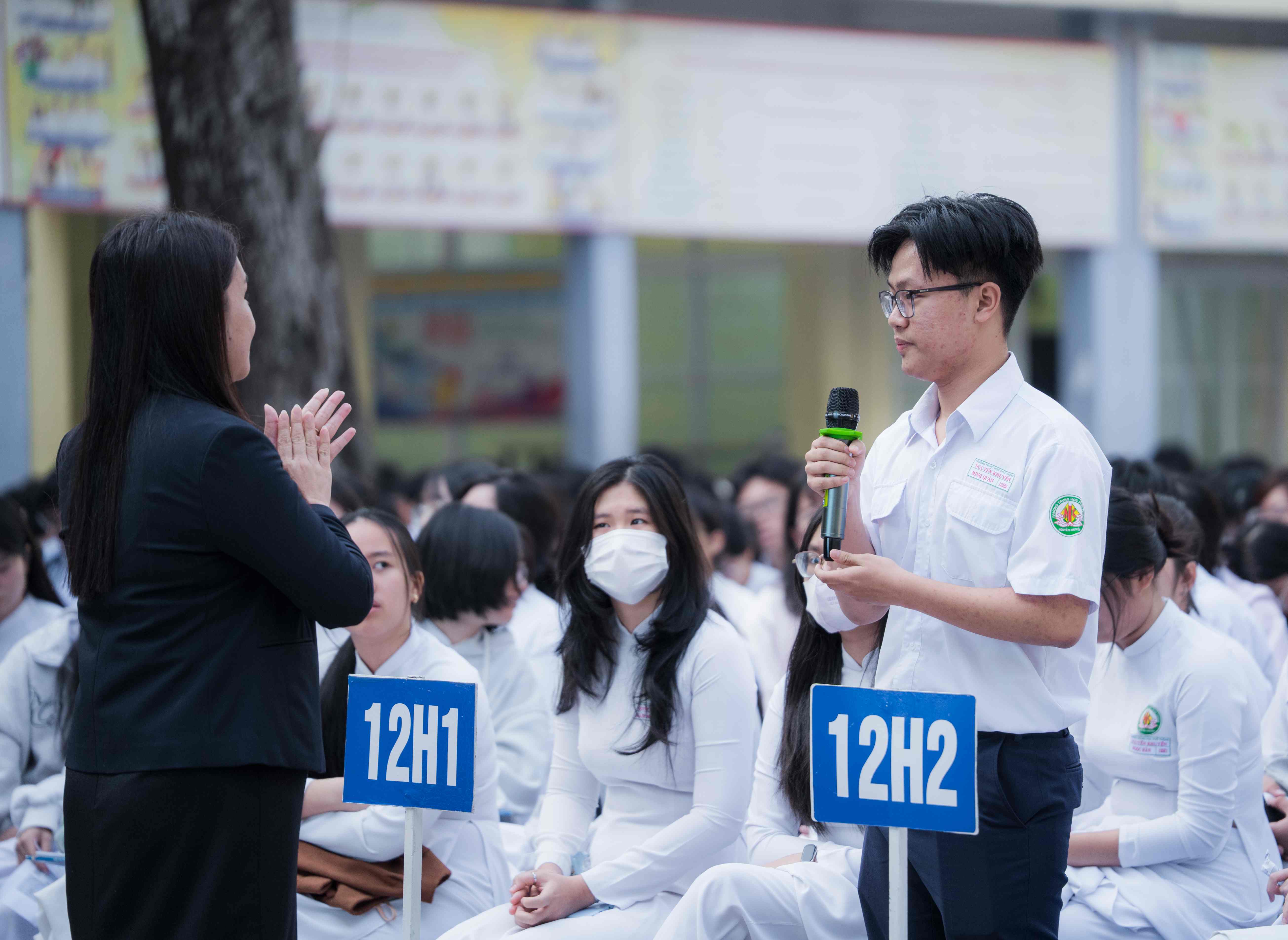 Học sinh THPT Nguyễn Khuyến học bí quyết "làm chủ túi tiền" cùng chuyên gia HSU