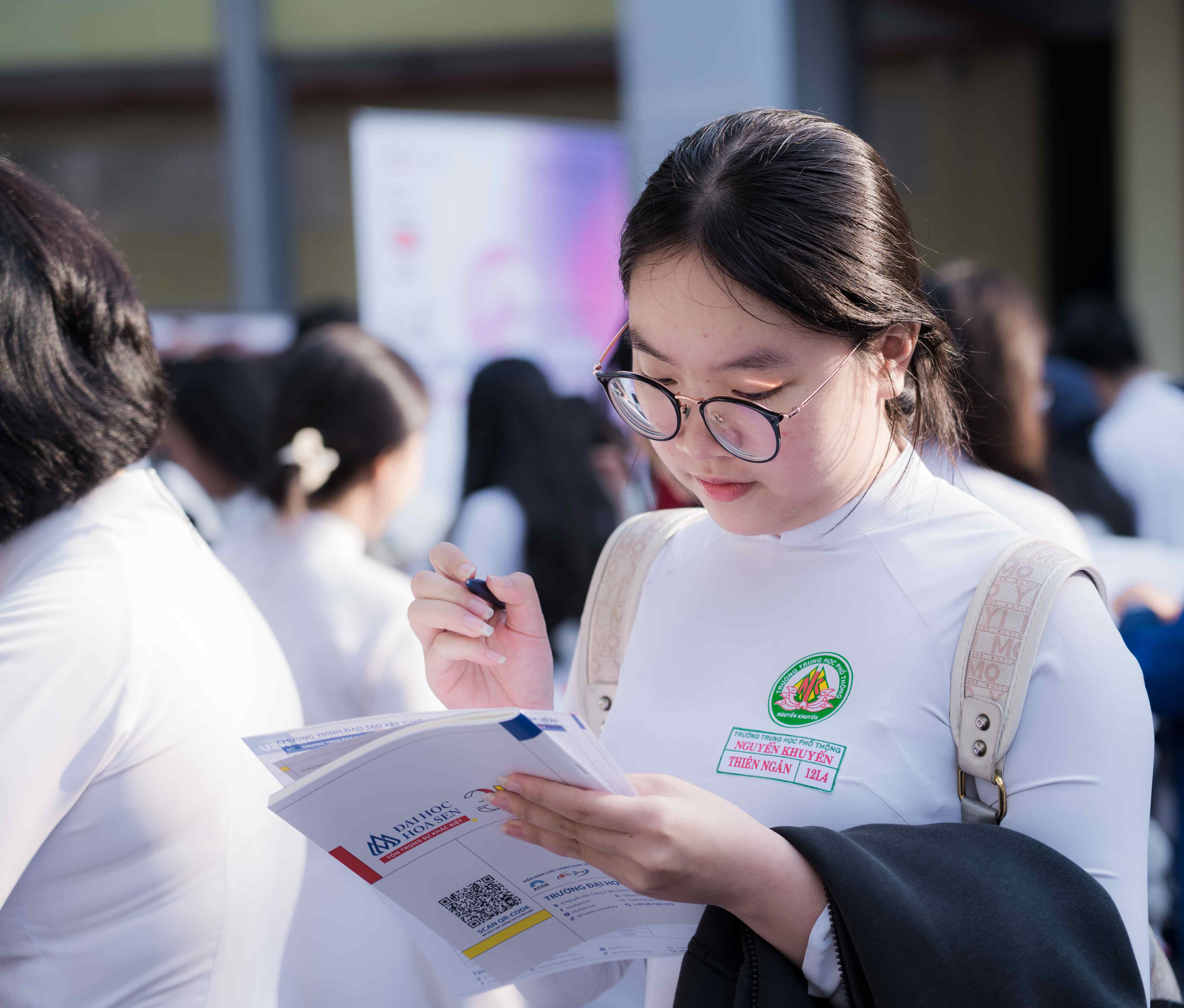 Học sinh THPT Nguyễn Khuyến học bí quyết "làm chủ túi tiền" cùng chuyên gia HSU