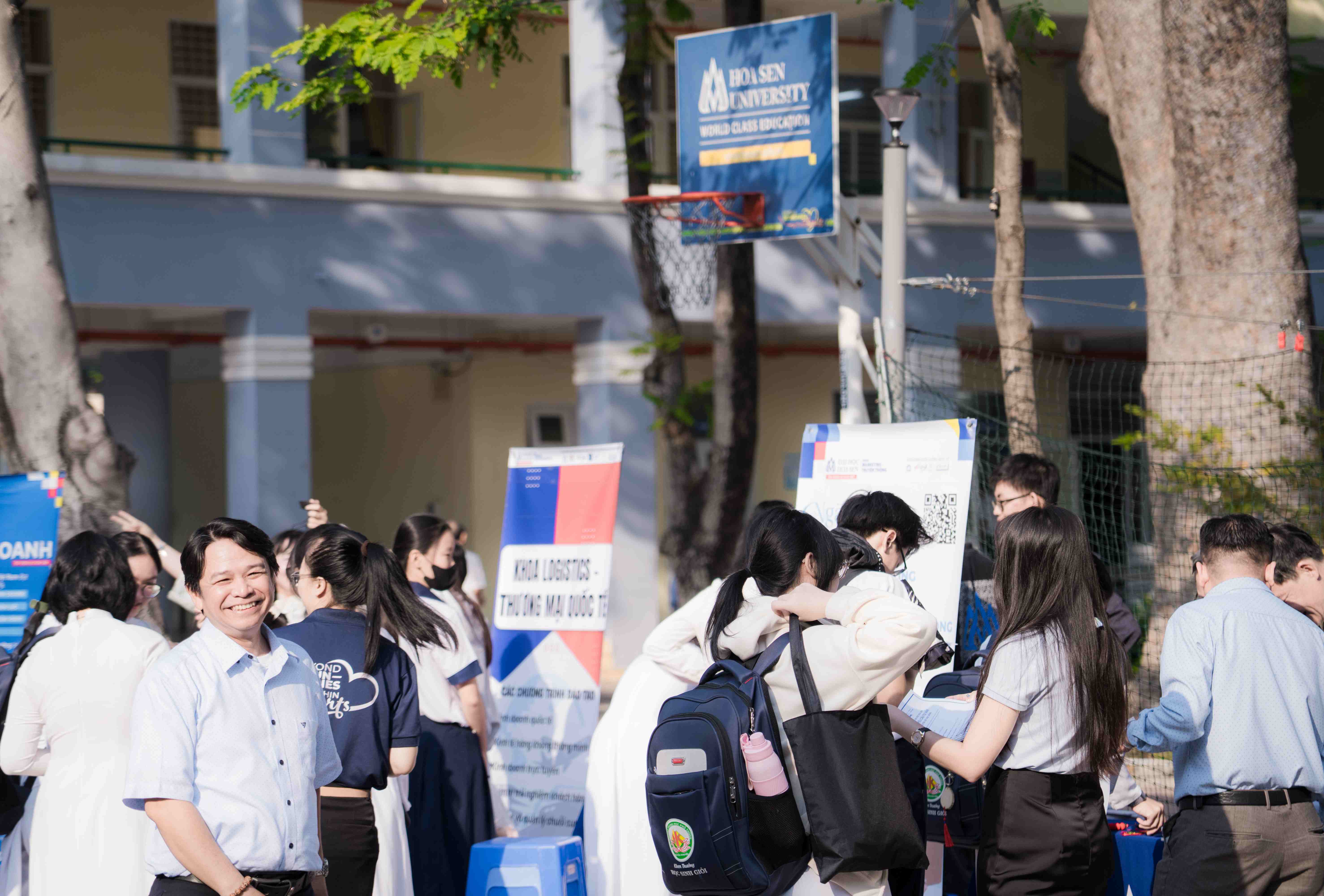 Học sinh THPT Nguyễn Khuyến học bí quyết "làm chủ túi tiền" cùng chuyên gia HSU