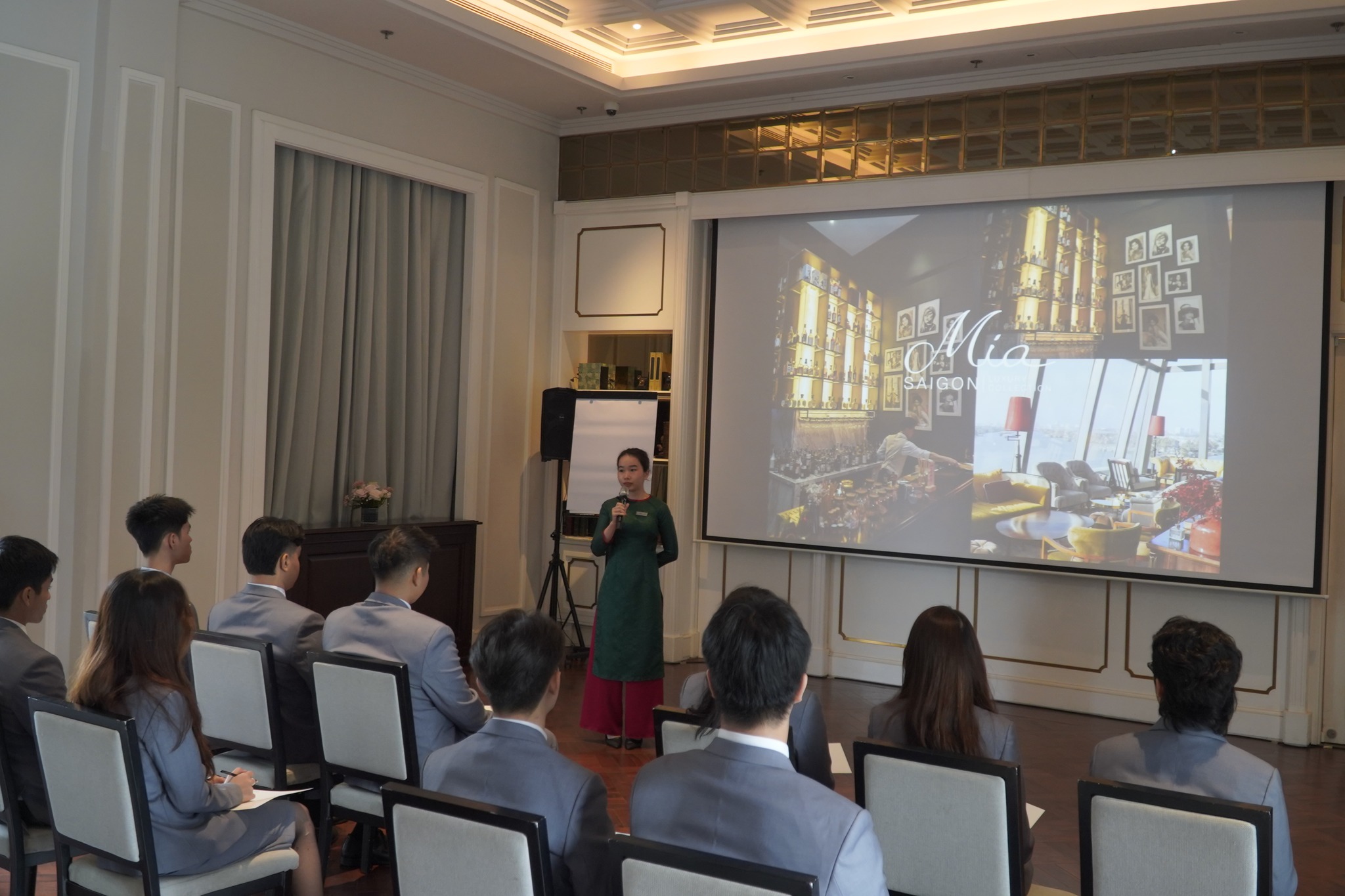 Sinh viên Hoa Sen Elite trải nghiệm buổi học thực tế tại Mia Saigon Luxury Boutique Hotel