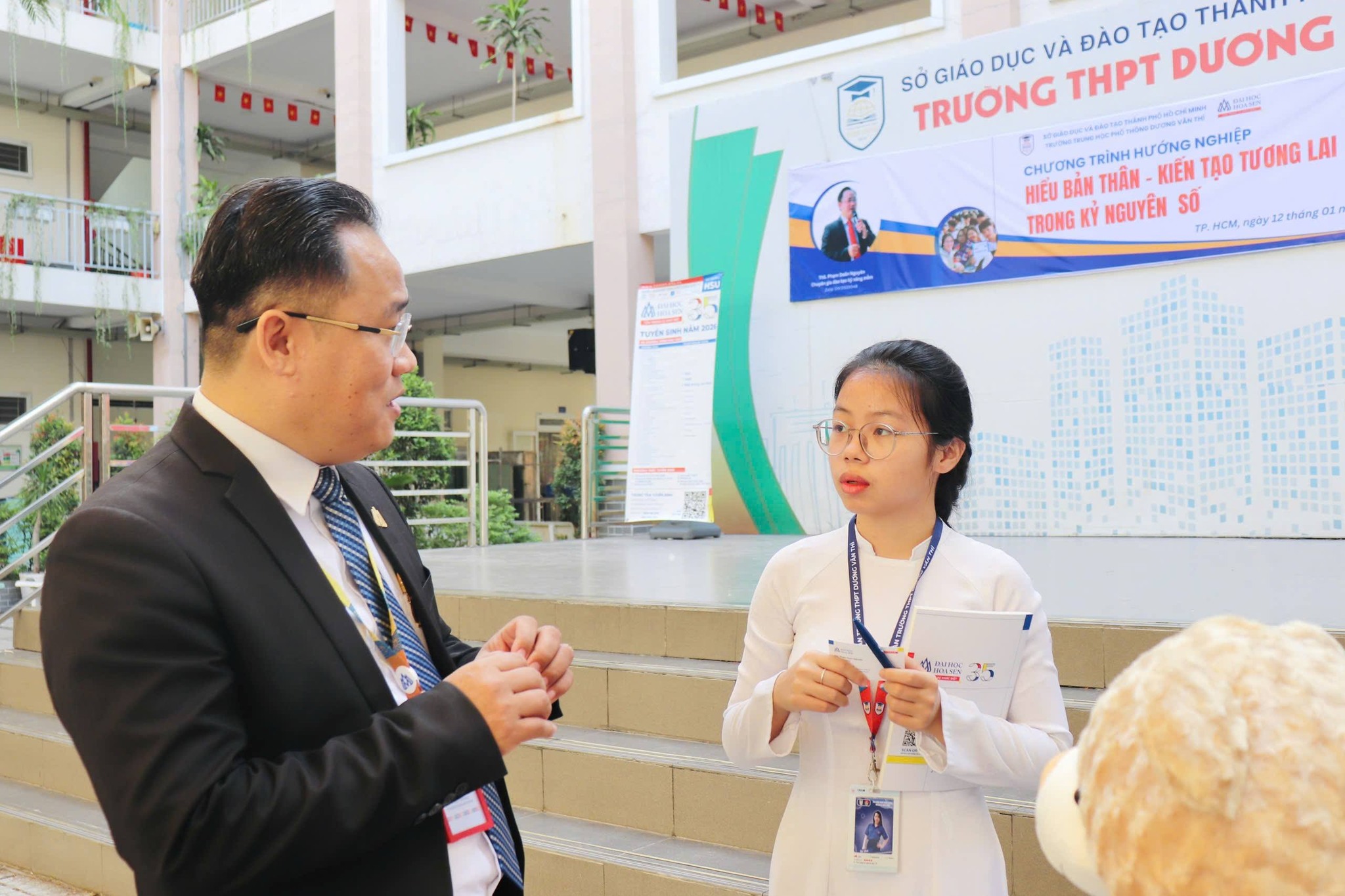 Tiếp sức THPT Dương Văn Thì: học sinh học cách chọn ngành không chạy theo trend