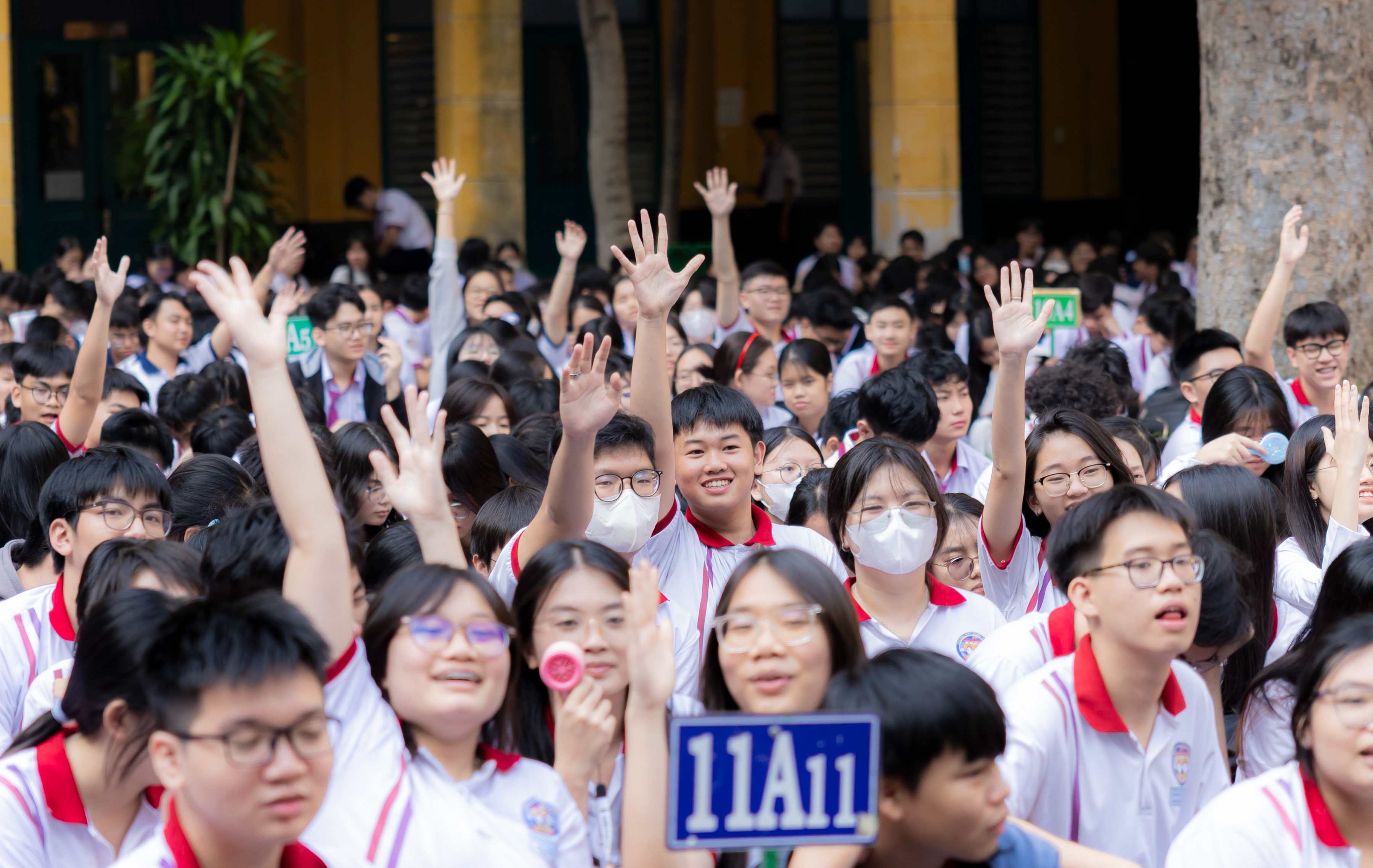 Học sinh THPT Trưng Vương hào hứng cùng HSU Tour 