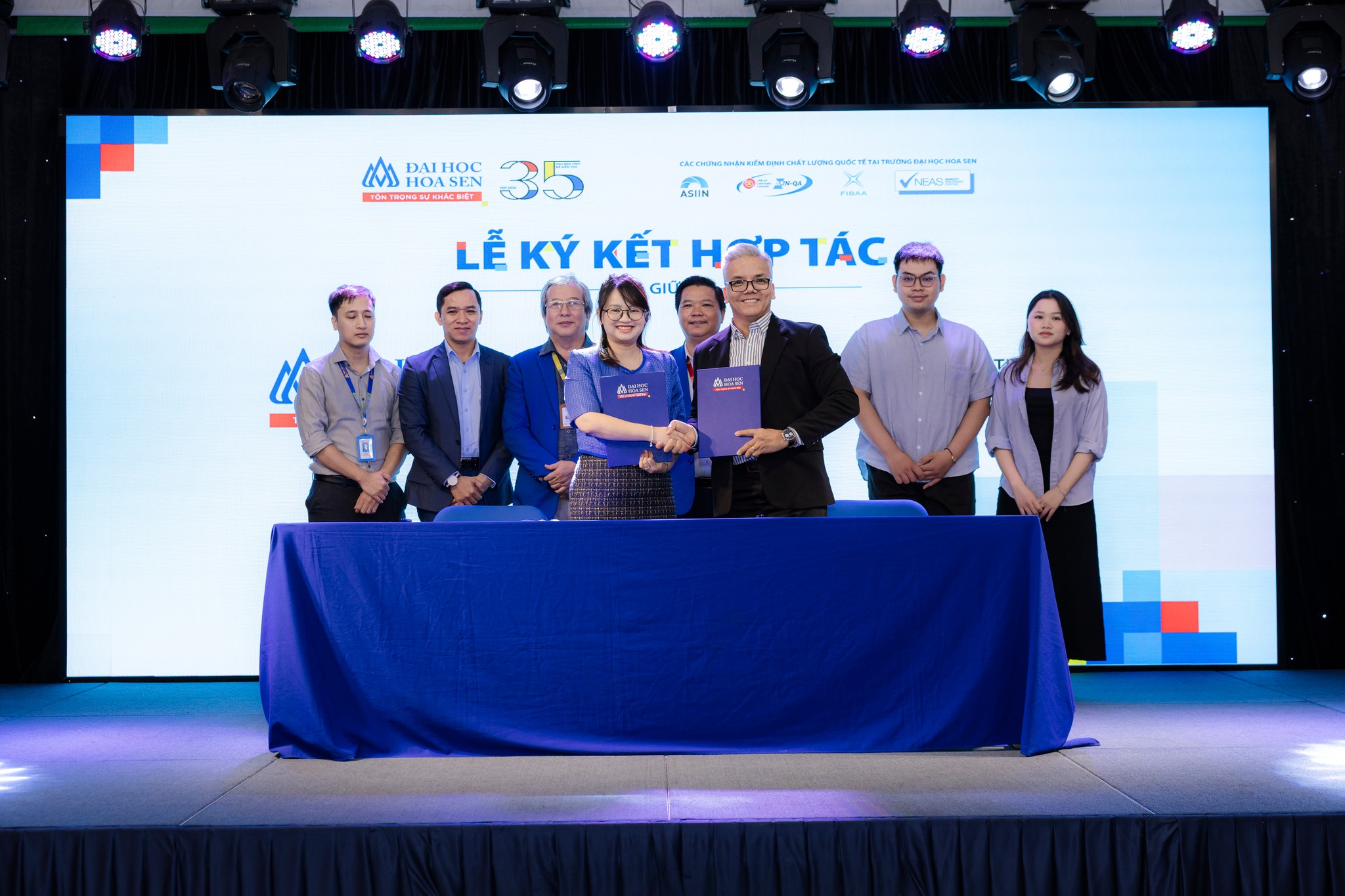 Đại học Hoa Sen ký kết hợp tác với 13 doanh nghiệp: Mở rộng cơ hội học tập và việc làm cho sinh viên