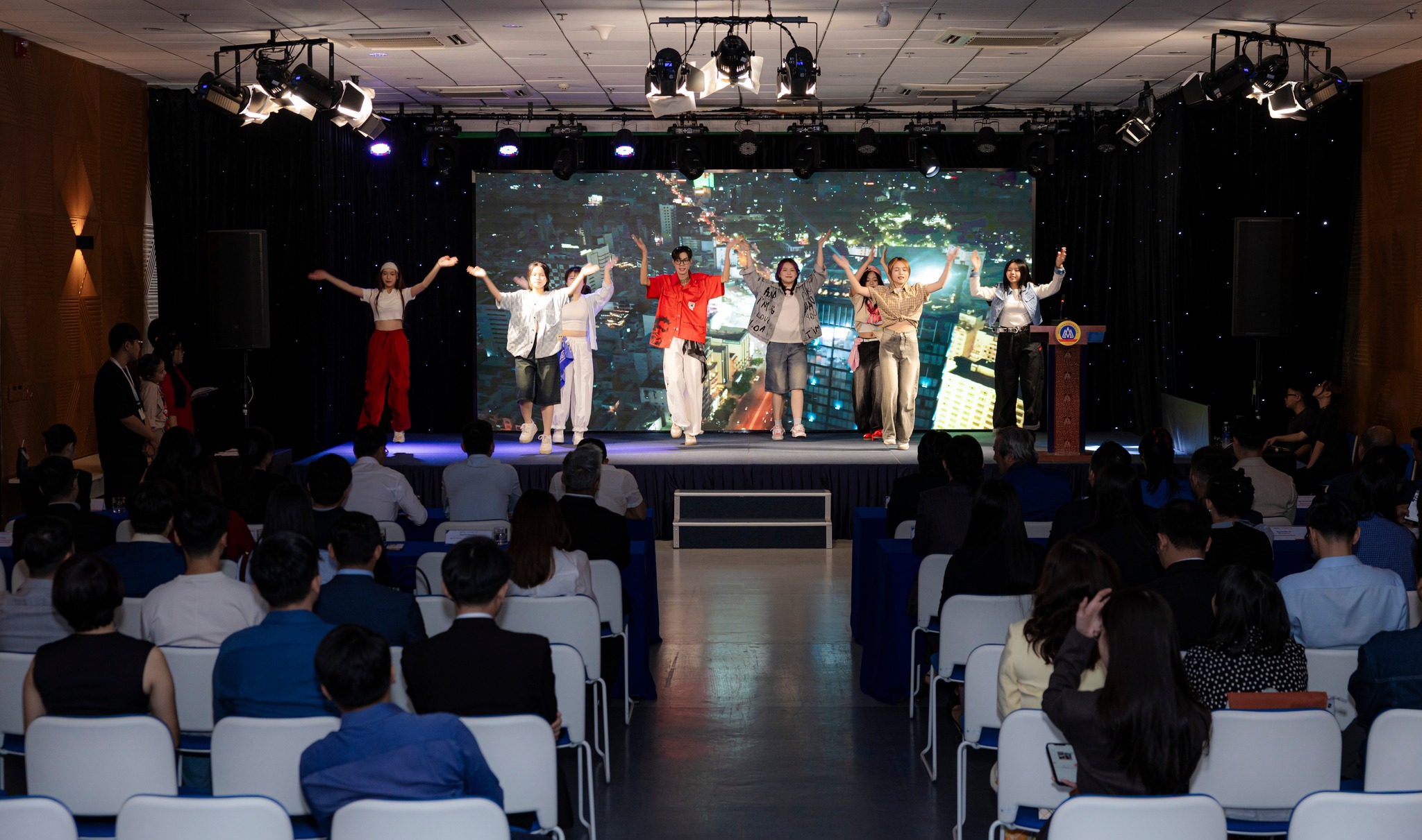 Đại học Hoa Sen ký kết hợp tác với 13 doanh nghiệp: Mở rộng cơ hội học tập và việc làm cho sinh viên