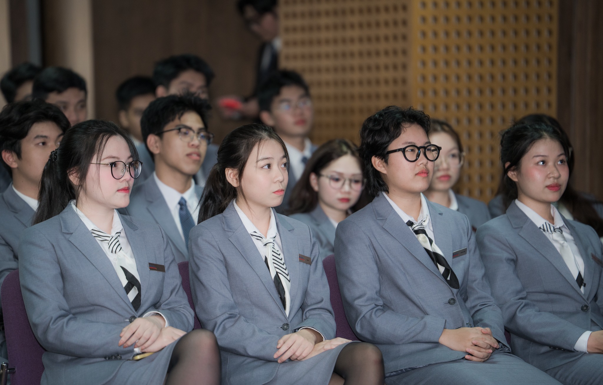 Sinh viên Khoa Du lịch – Nhà hàng – Khách sạn HSU học nghề trực tiếp cùng Tổng Giám đốc Khách sạn Nikko Saigon, tăng trải nghiệm thực tiễn.