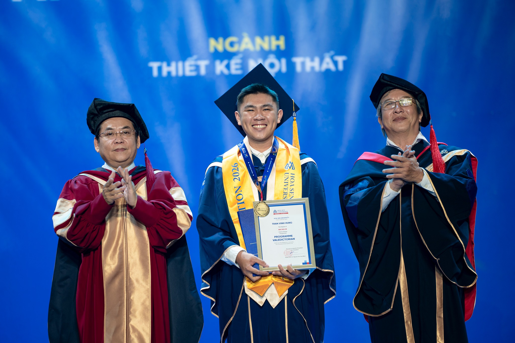 “Xé bỏ bản vẽ hỏng” – Hành trình dám đổi hướng và xây niềm tin của Thủ khoa HSU