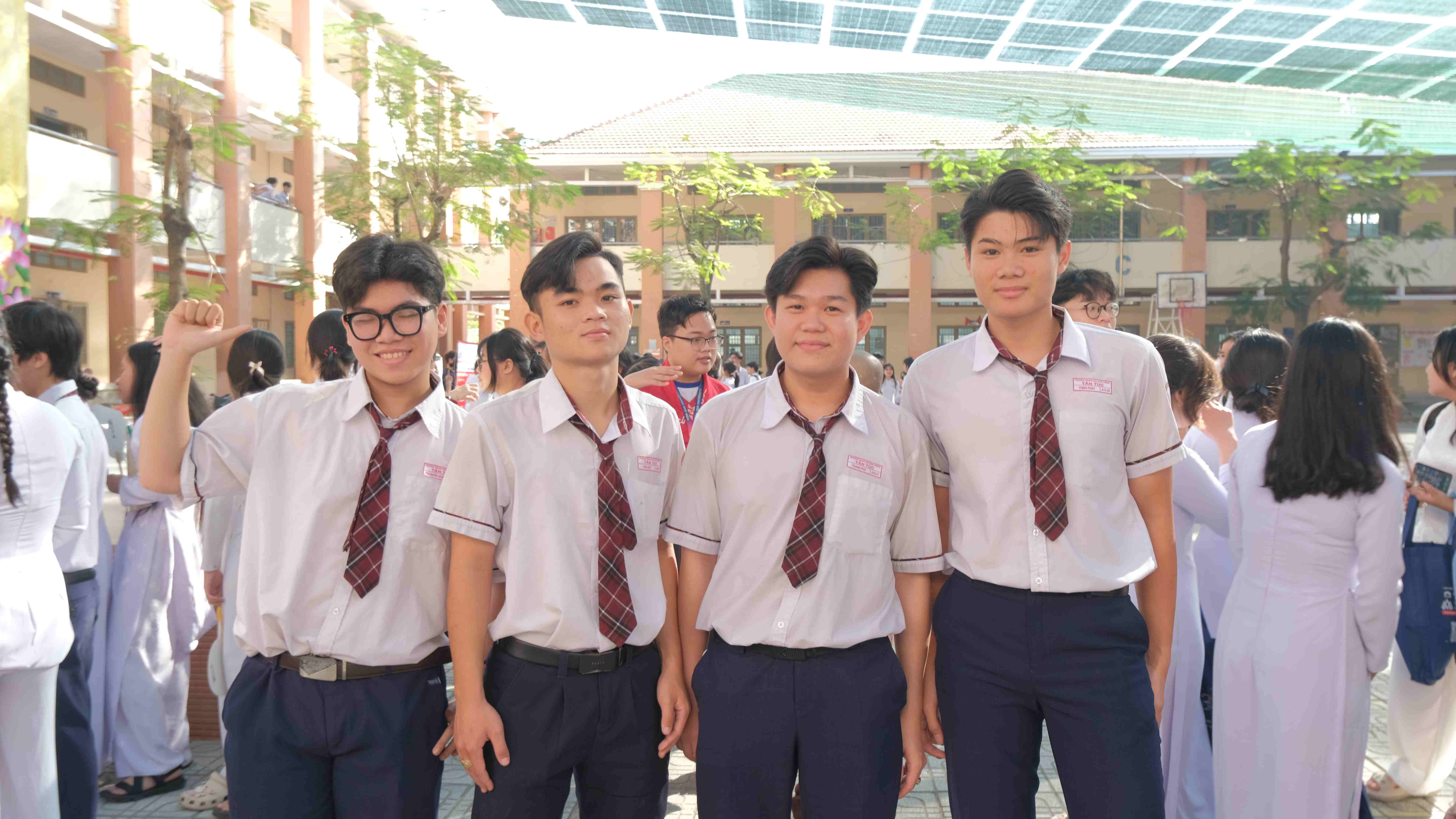 HSU Tour: Học sinh THPT Tân Túc khám phá câu chuyện văn hóa Tết châu Á