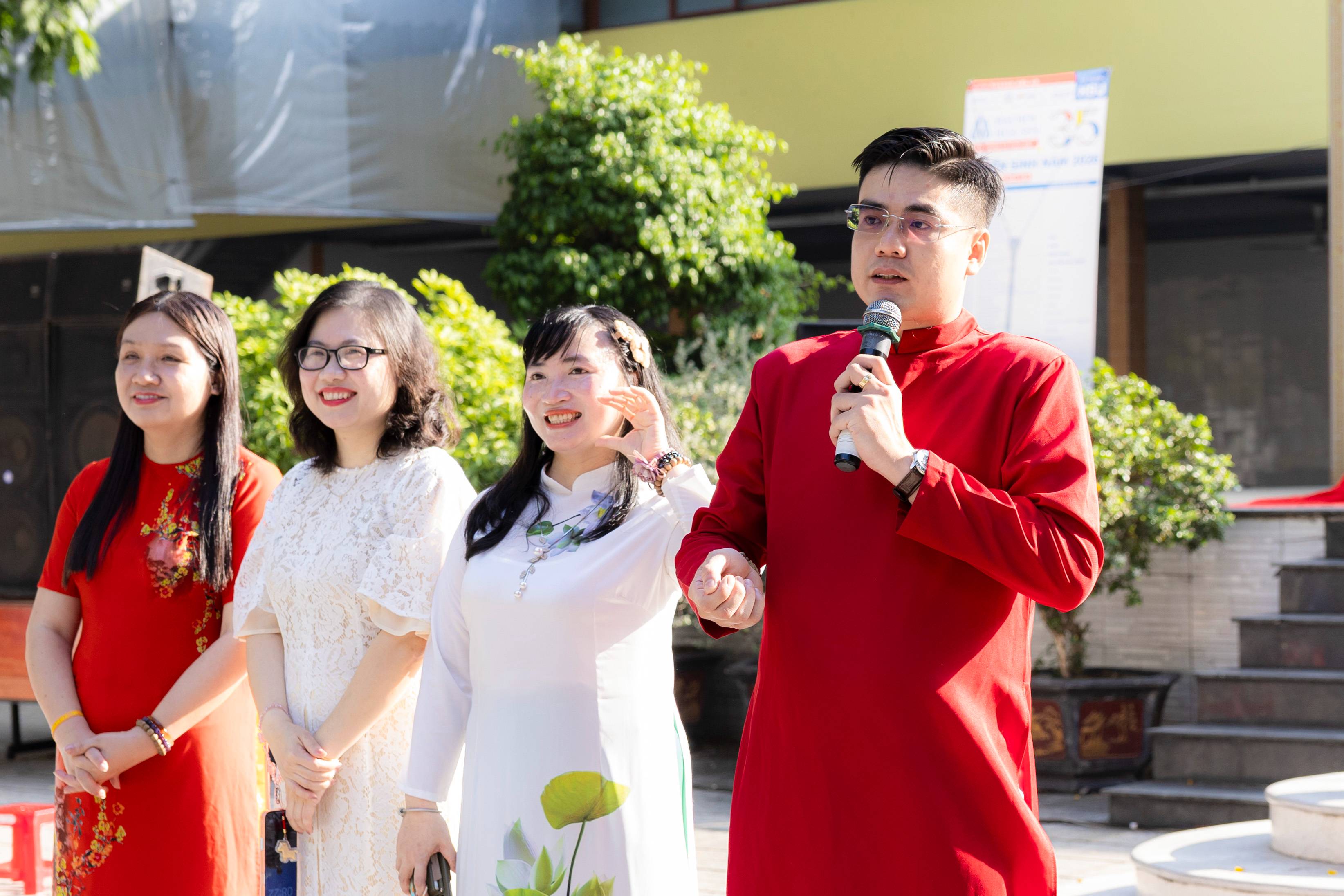 HSU Tour “Xuân nay nhớ Tết Hùng Vương” - lan tỏa giá trị truyền thống dịp Tết Nguyên đán đến học sinh THPT Hùng Vương