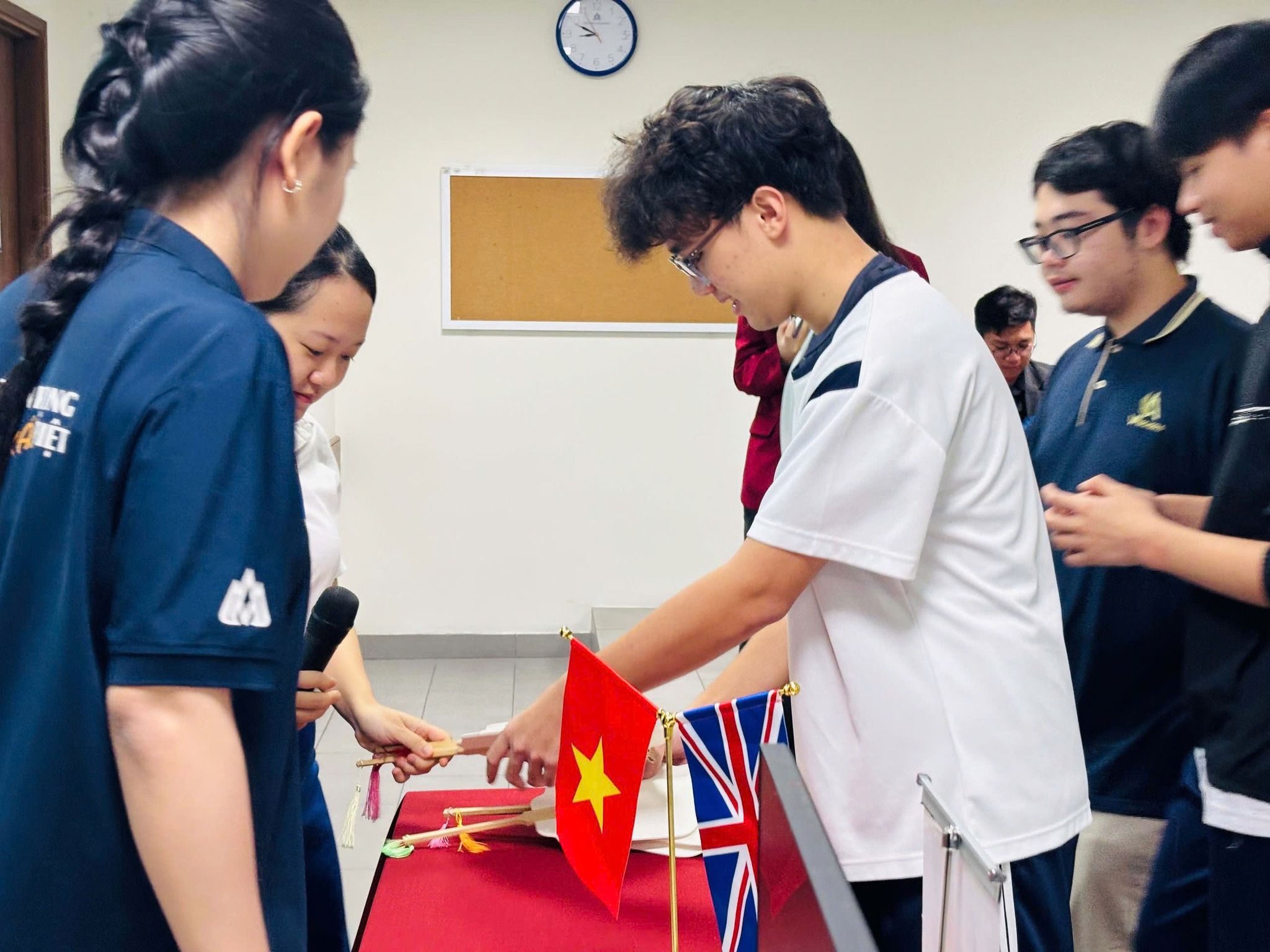 Campus Tour DMU–HSU: Cơ hội trải nghiệm đại học cho học sinh THPT Mỹ Anh Việt