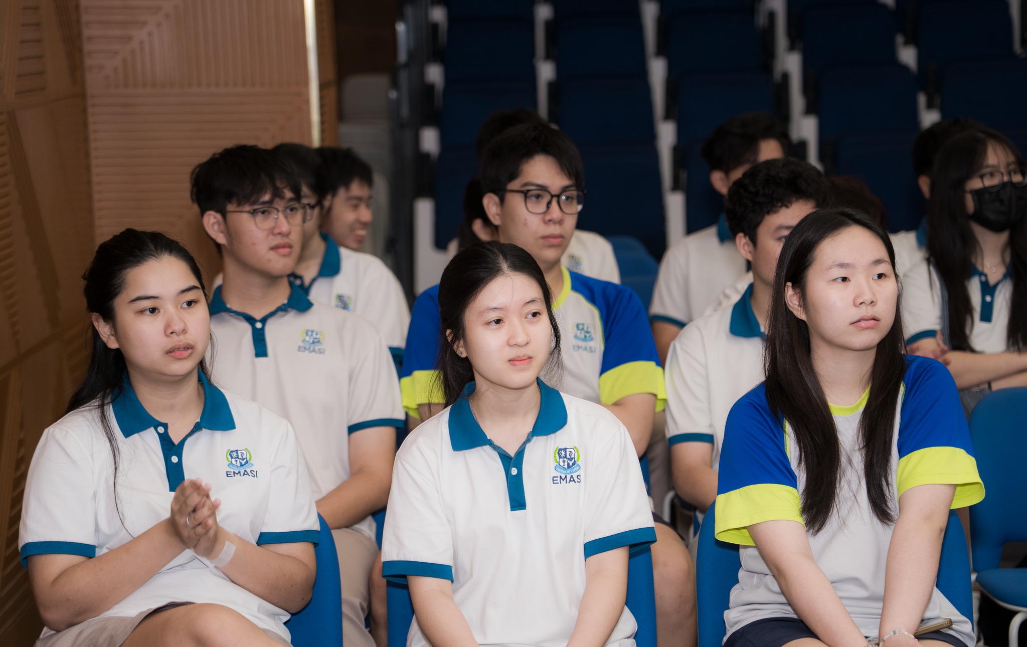 Học sinh trường EMASI trải nghiệm môi trường đại học, tìm hiểu lộ trình đào tạo quốc tế tại HSU